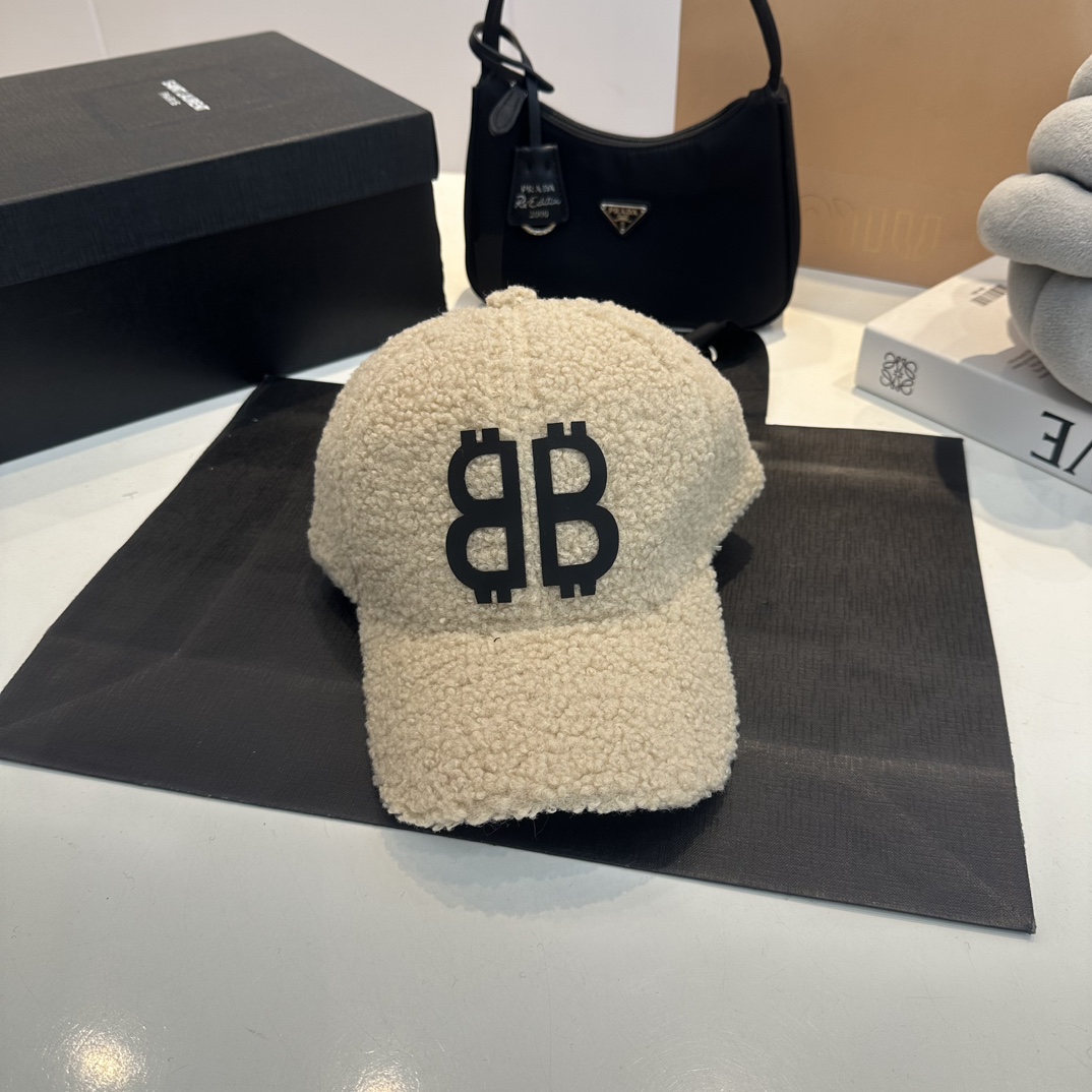 BALENCIAGA Baseball Hat