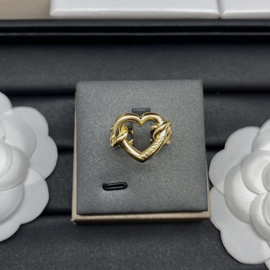 Versace Fashion Hollow Heart Ring