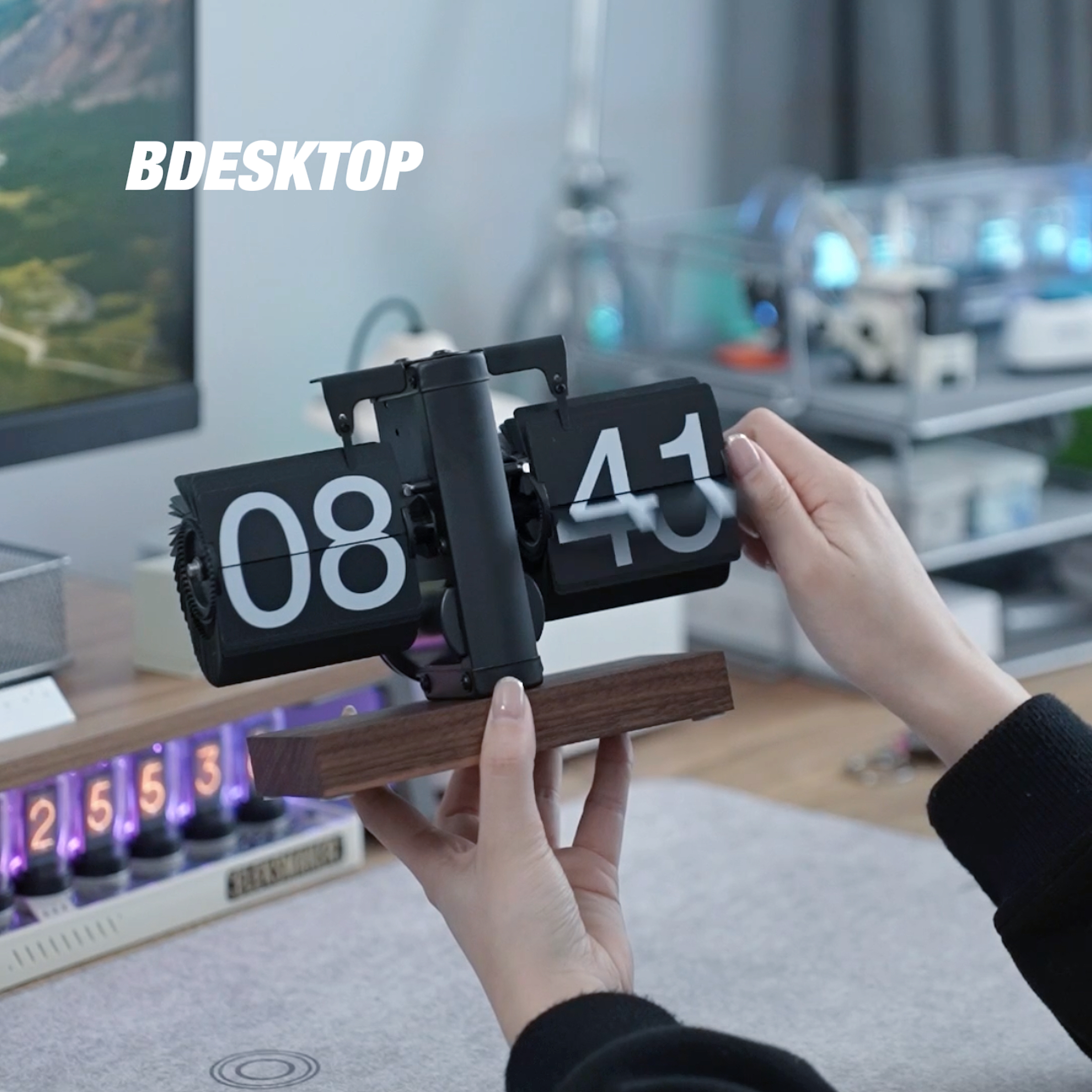 Bdesktop Design Shop | （Custom walnut base）Creative automatic page turning clock Retro simple furniture mechanical page turning clock