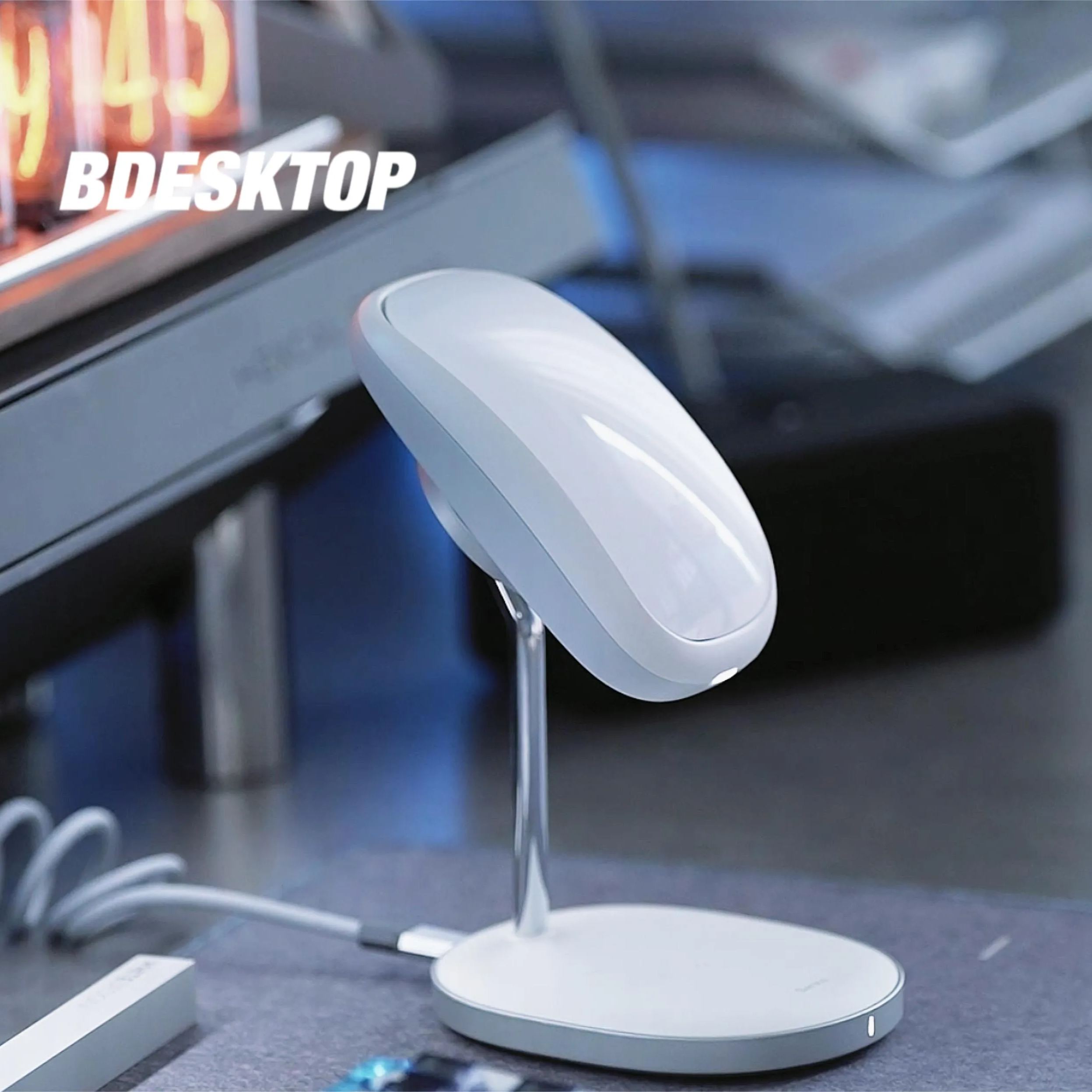 Bdesktop Design Shop | The smart mouse optimized base feels comfortable and can be used as a transfer magnet charger（Only applicable to Apple official genuine mouse）