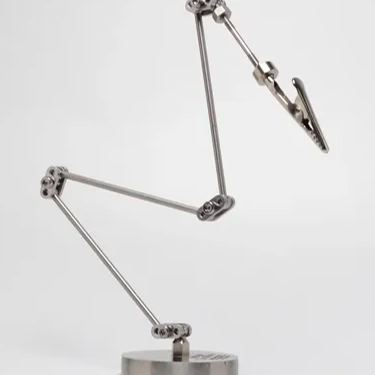 Bdesktop Design Shop | RIG-100: A Small Stainless Steel Flexible and Adjustable Bracket with a Rated Load of Approximately 50 Grams for Miniature Animations