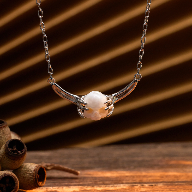 Thinker Pearl Skull Necklace Handmade-isyoujewelry