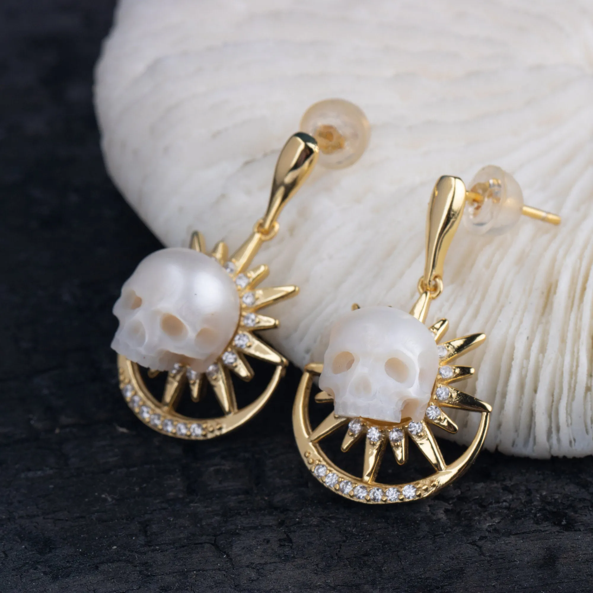 Halo Pearl Skull Stud Earrings Handmade-isyoujewelry