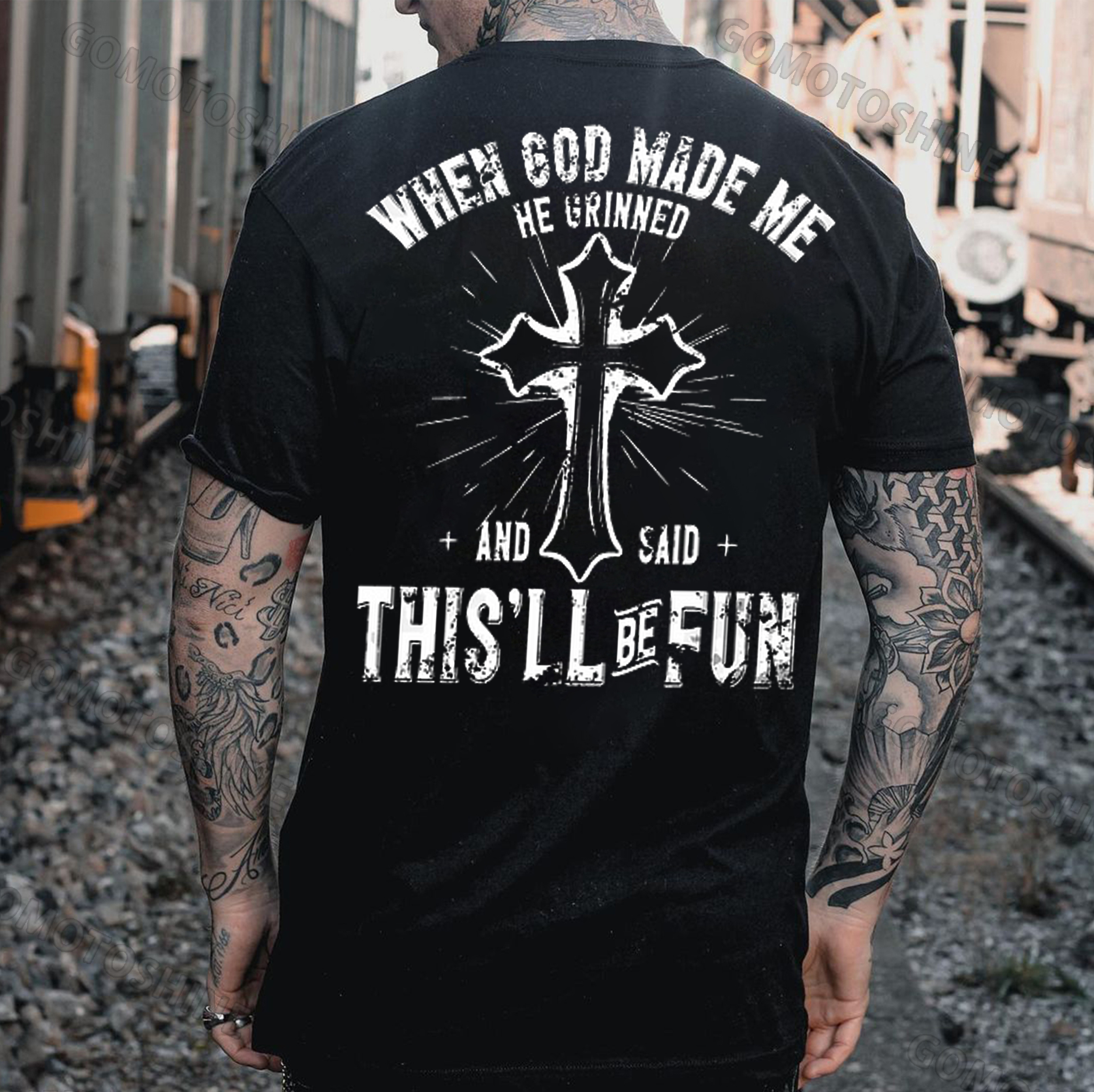 WHEN GOD MADE ME HE GRINNED AND SAID THIS'LL BE FUN Crucifix Print Men's T-shirt