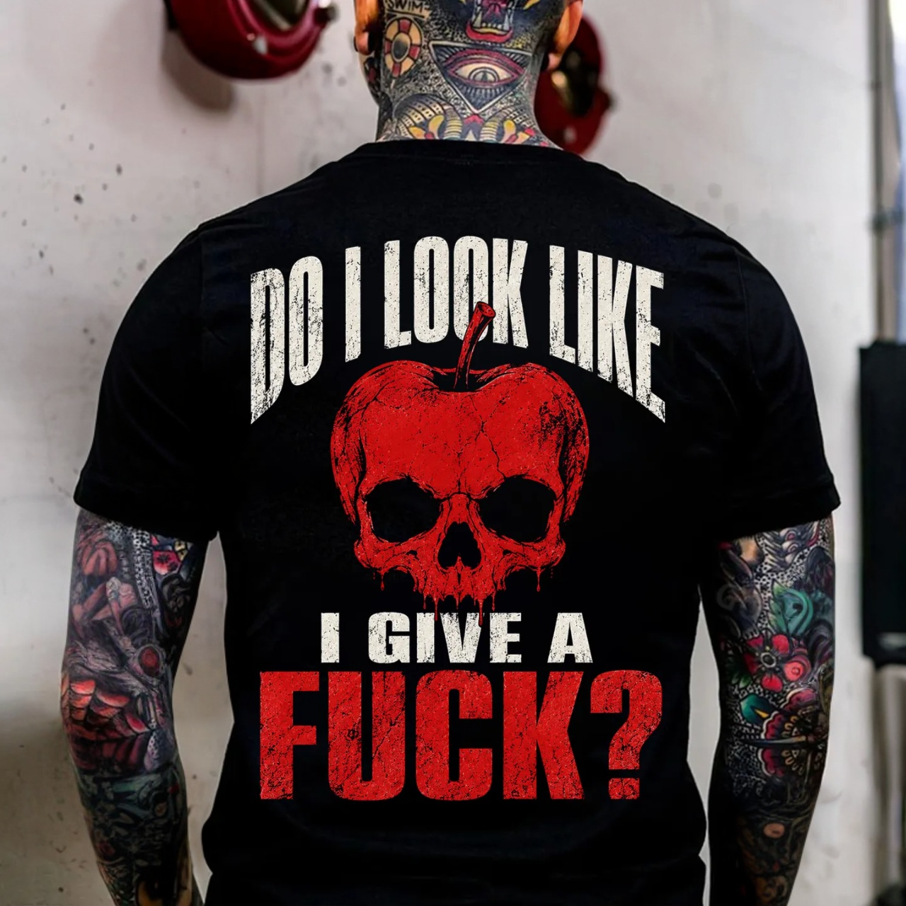 DO I LOOK LIKE I GIVE A FUCK Red Apple Skull Print Men's T-shirt