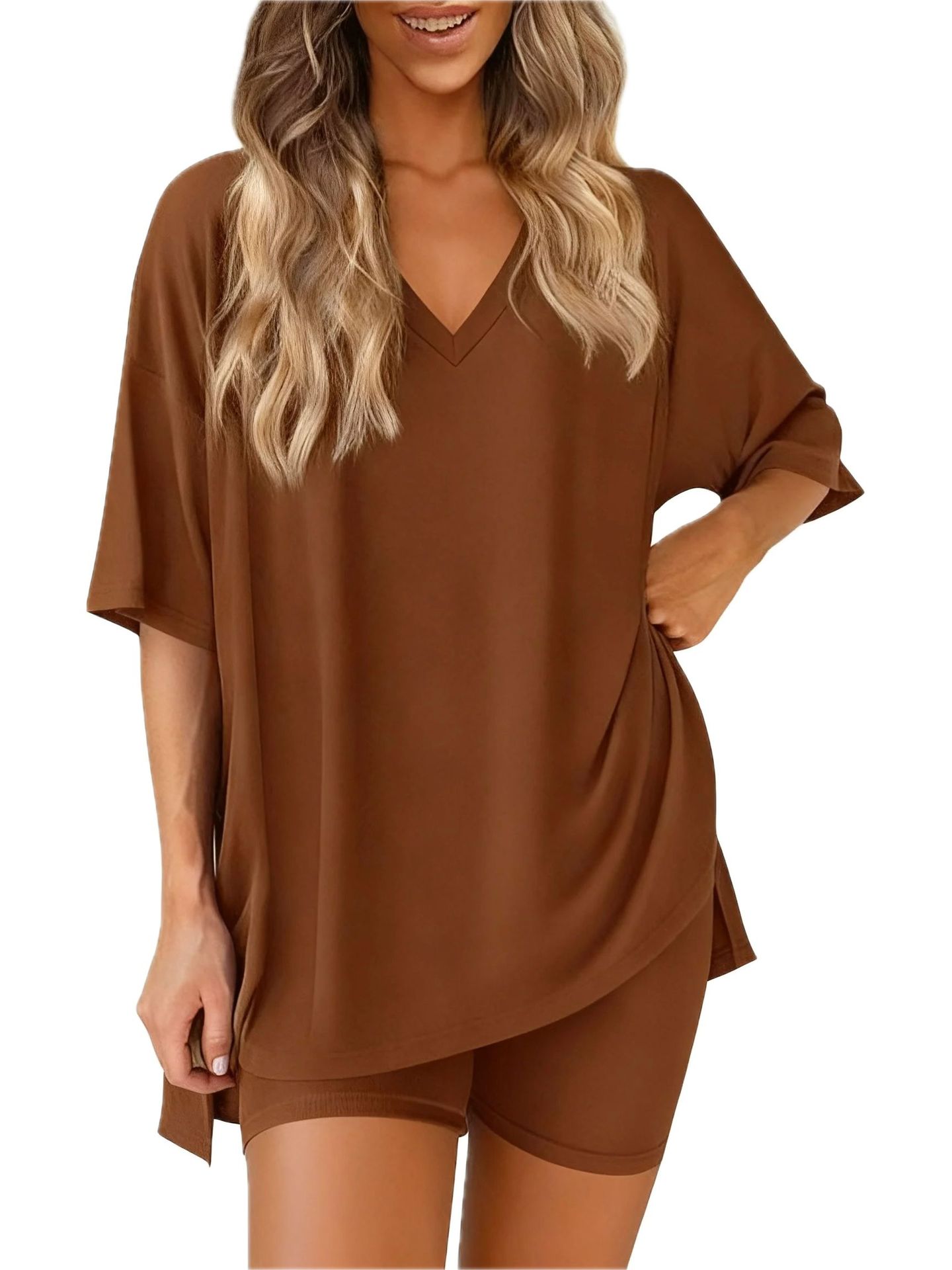 Women's two-piece casual loungewear set: loose-fitting top with a slit hem and fitted shorts