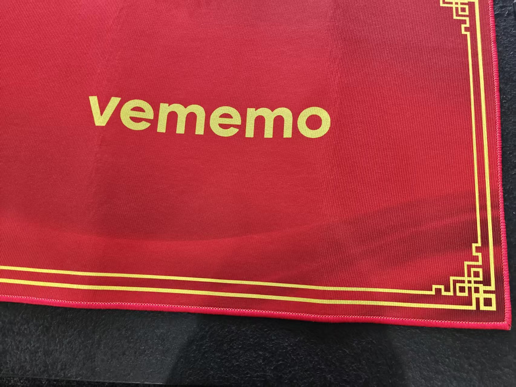 vememo Rug in Red
