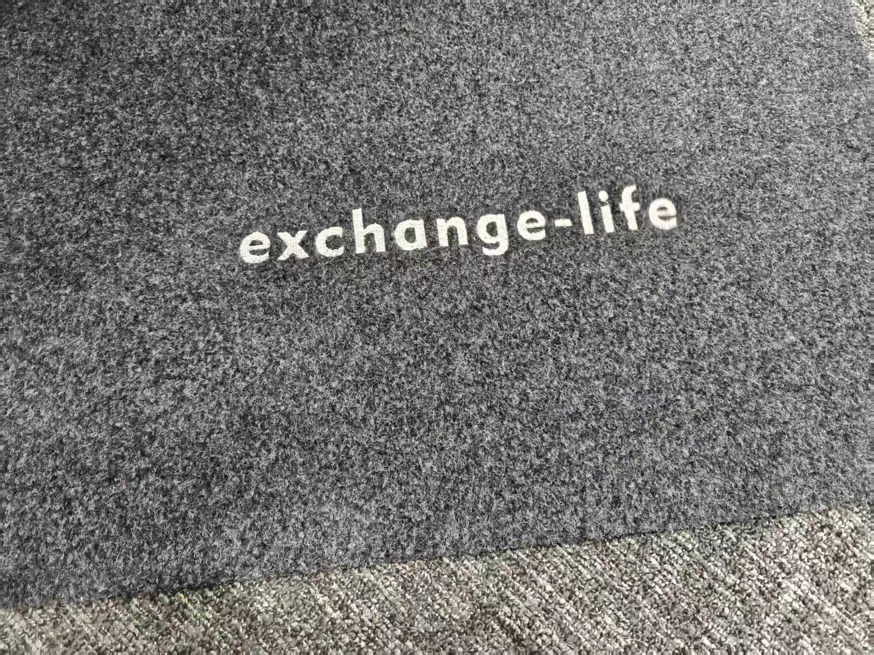 exchange-life Rug in Grey