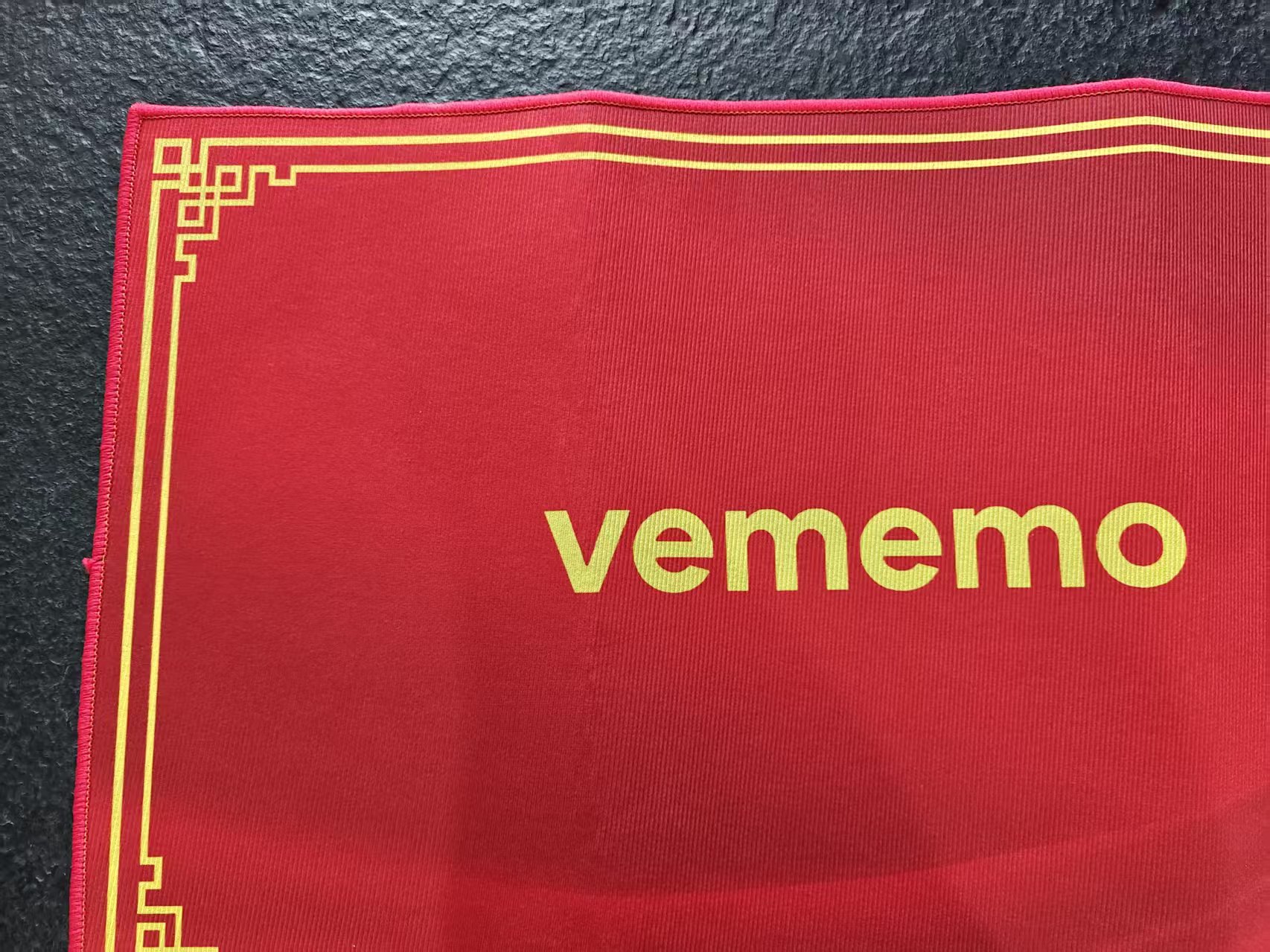 vememo Rug in Red