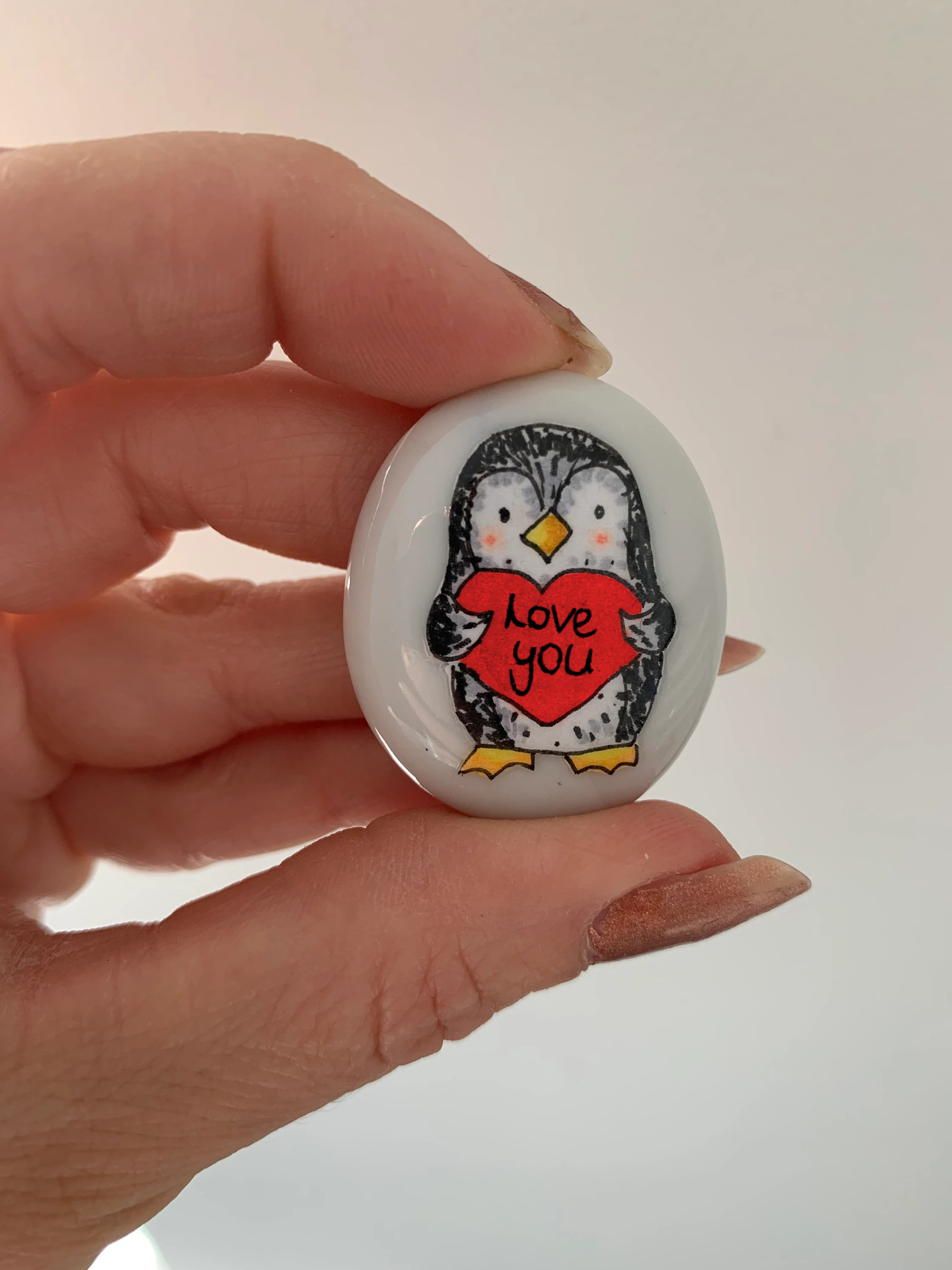 Penguin Pocket Hug Pebble