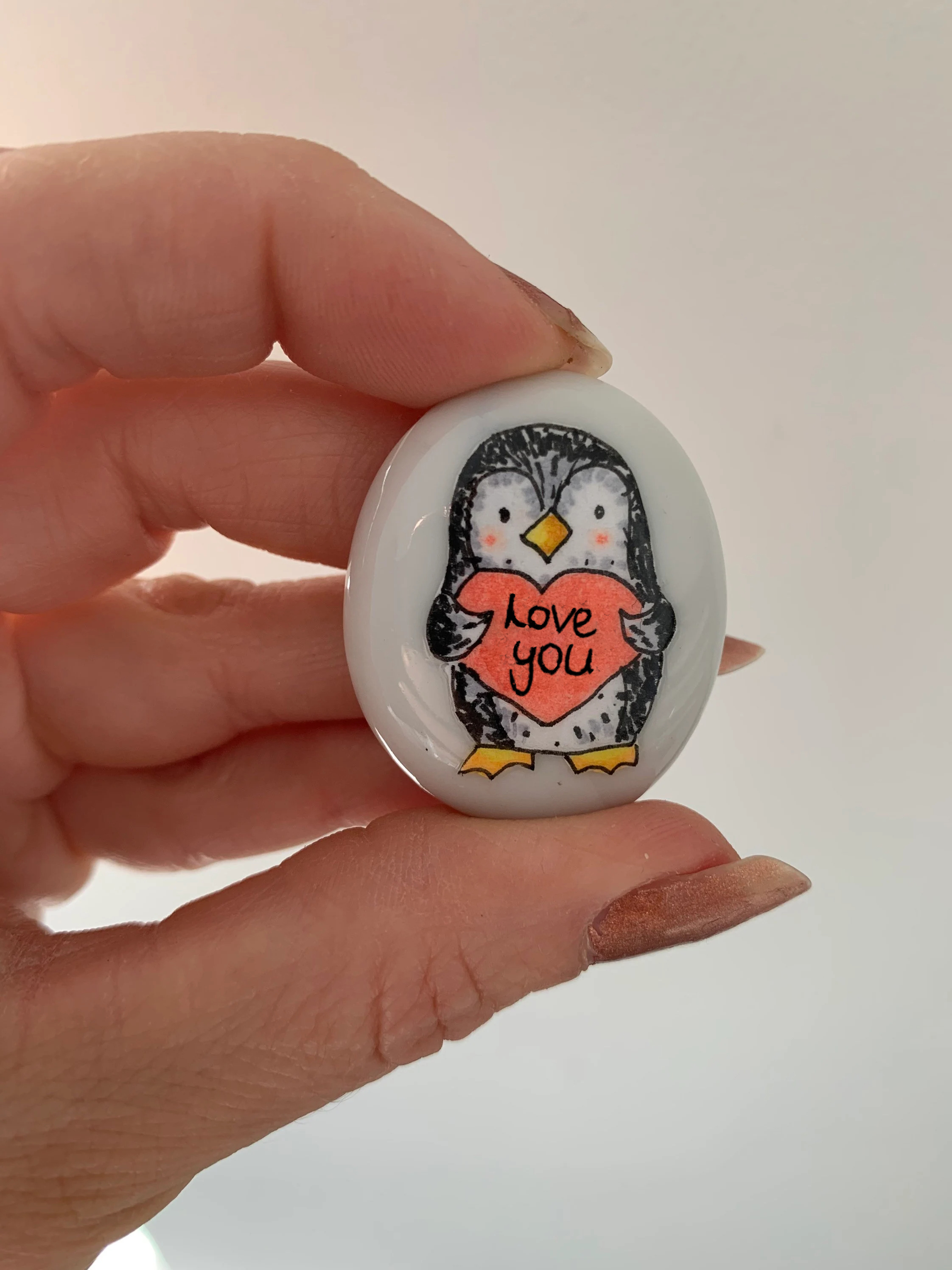 Penguin Pocket Hug Pebble