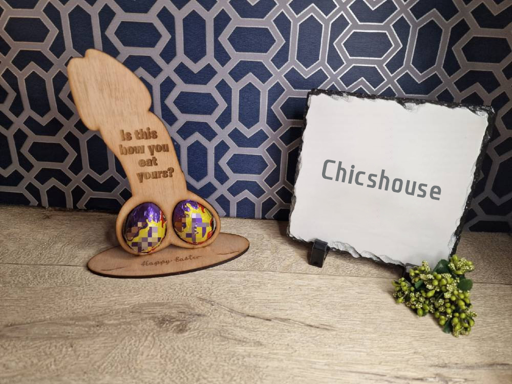 🤣Novelty Easter Willy Egg Holder🐰