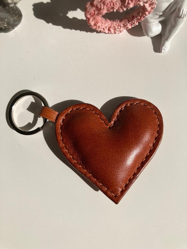 💖Leather Heart Keychain