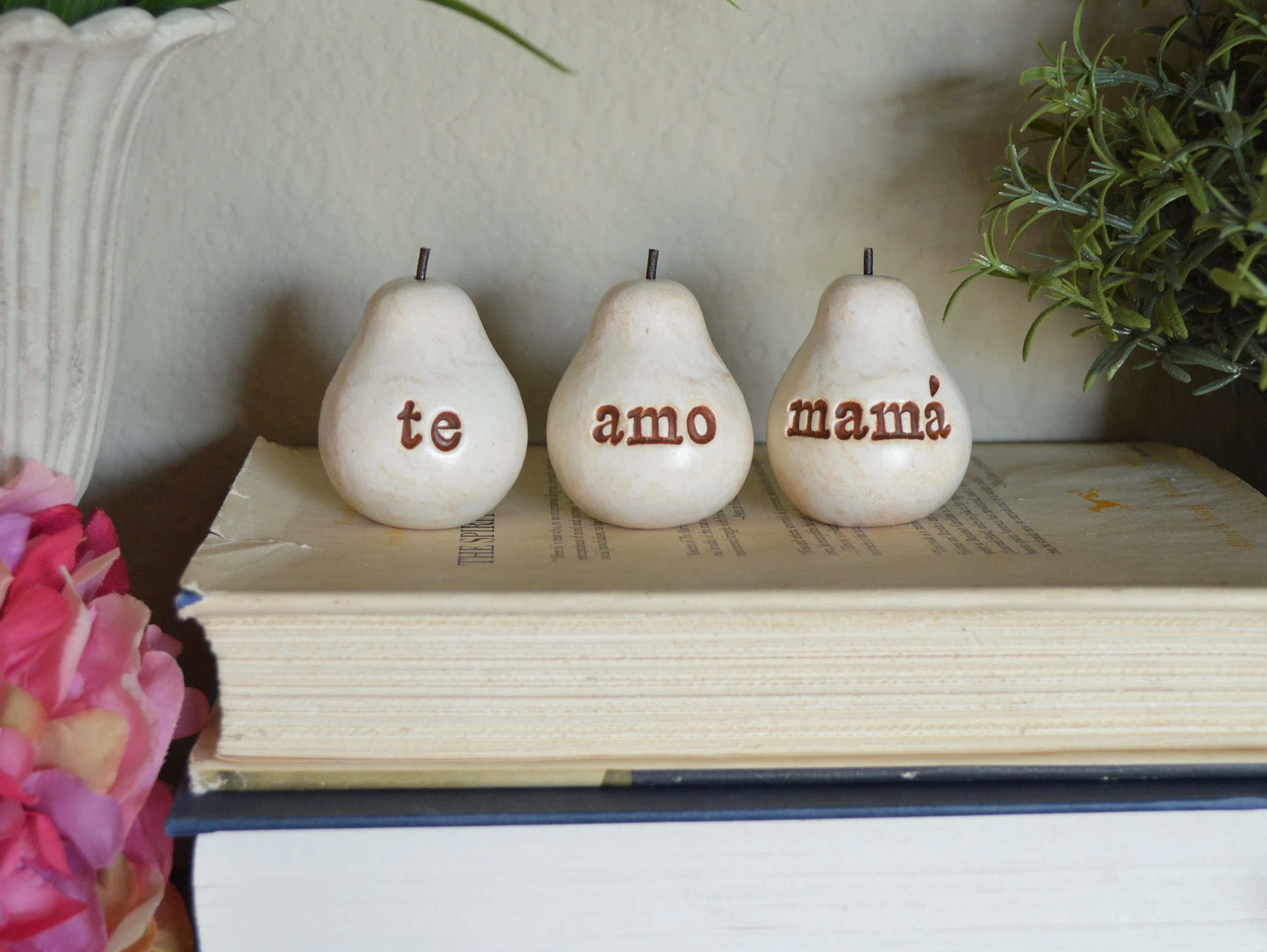 "te amo mama"-Mom Gift In Spanish