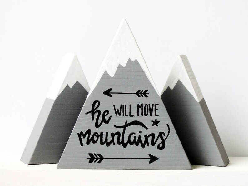 💢Wooden Mountain Decoration -🎈 Triangle Snow Mountain Decoration🏔