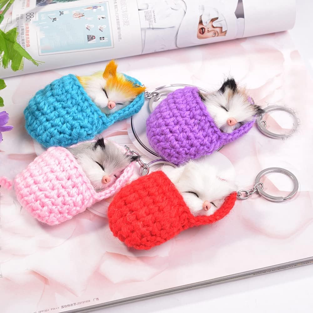 ✨CUTE SLEEPING KITTEN KEYCHAIN