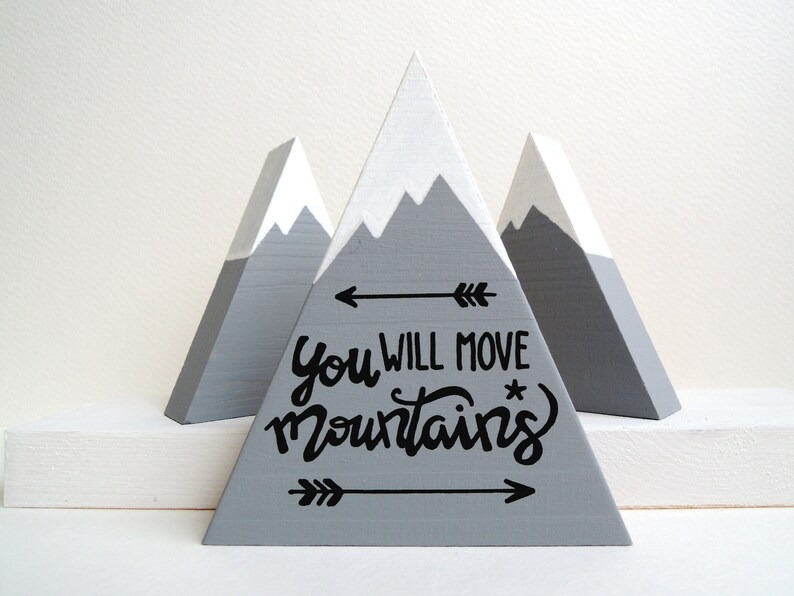 💢Wooden Mountain Decoration -🎈 Triangle Snow Mountain Decoration🏔