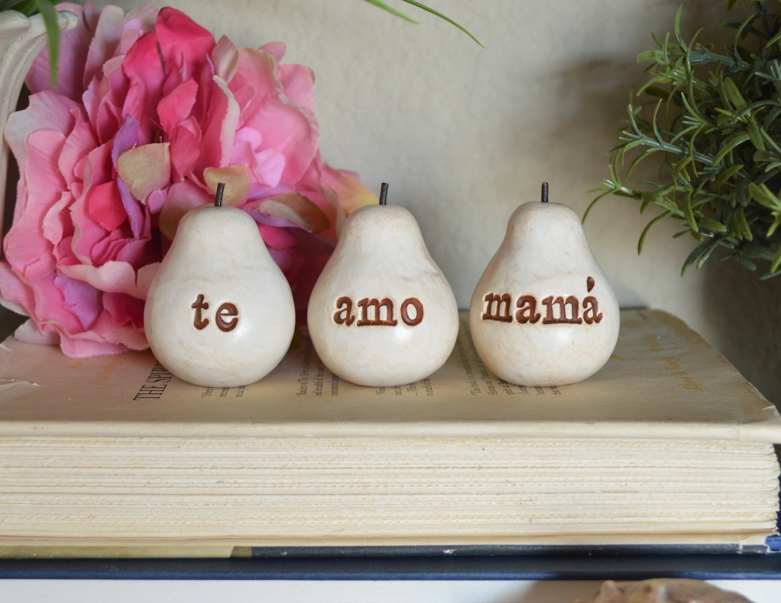 "te amo mama"-Mom Gift In Spanish