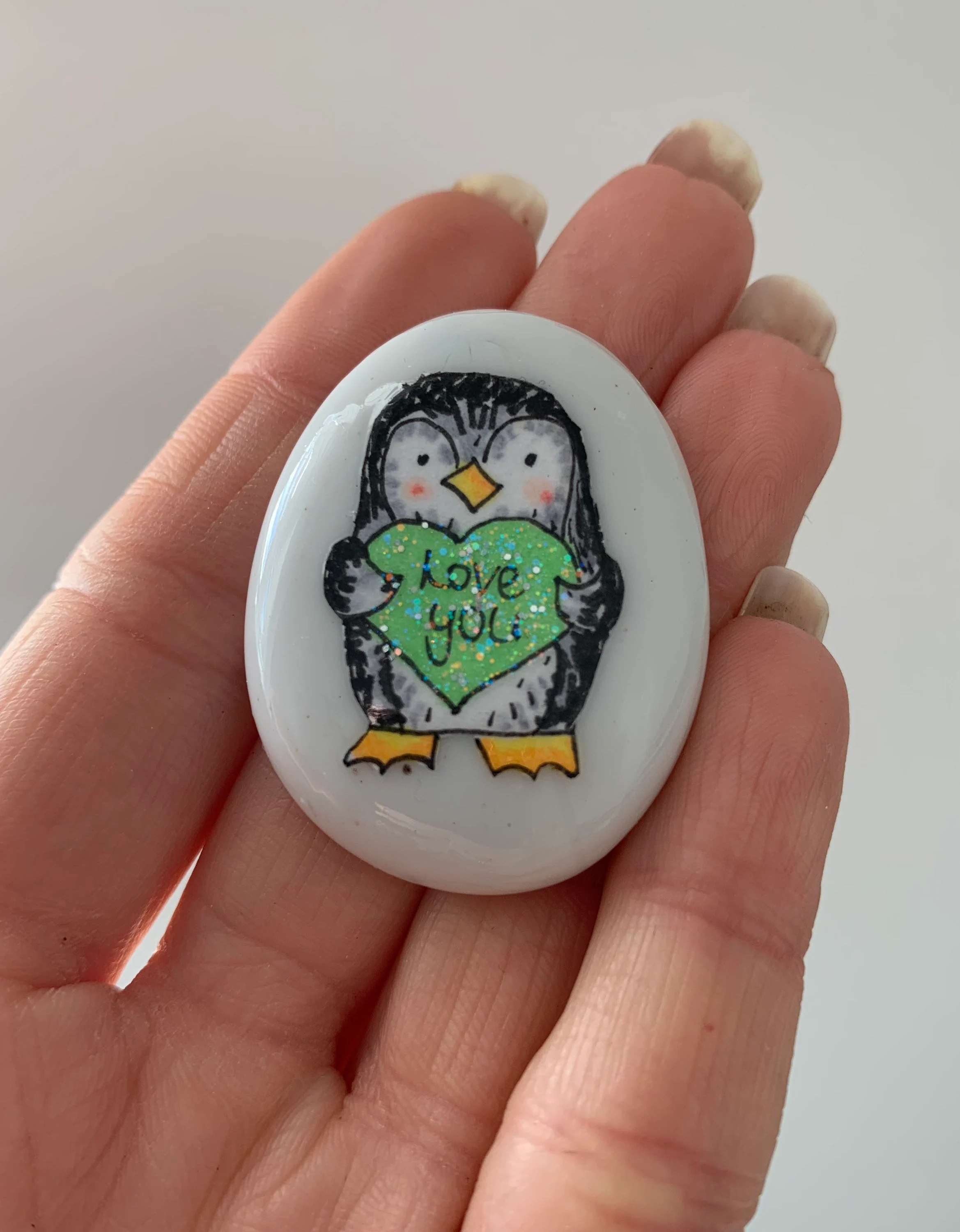 Penguin Pocket Hug Pebble