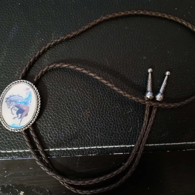 🐴Bronco Rodeo Horse Bolo Tie