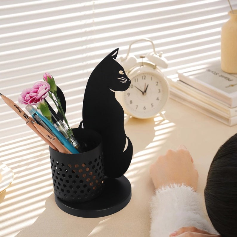 Best Gift - 😻Black Metal Cat Pen Holder