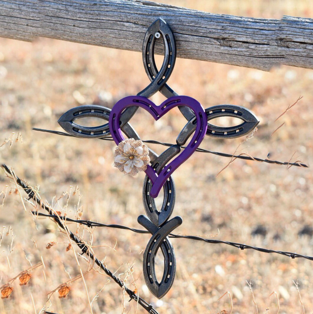 ❤️Natural Horseshoe Cross With Heart