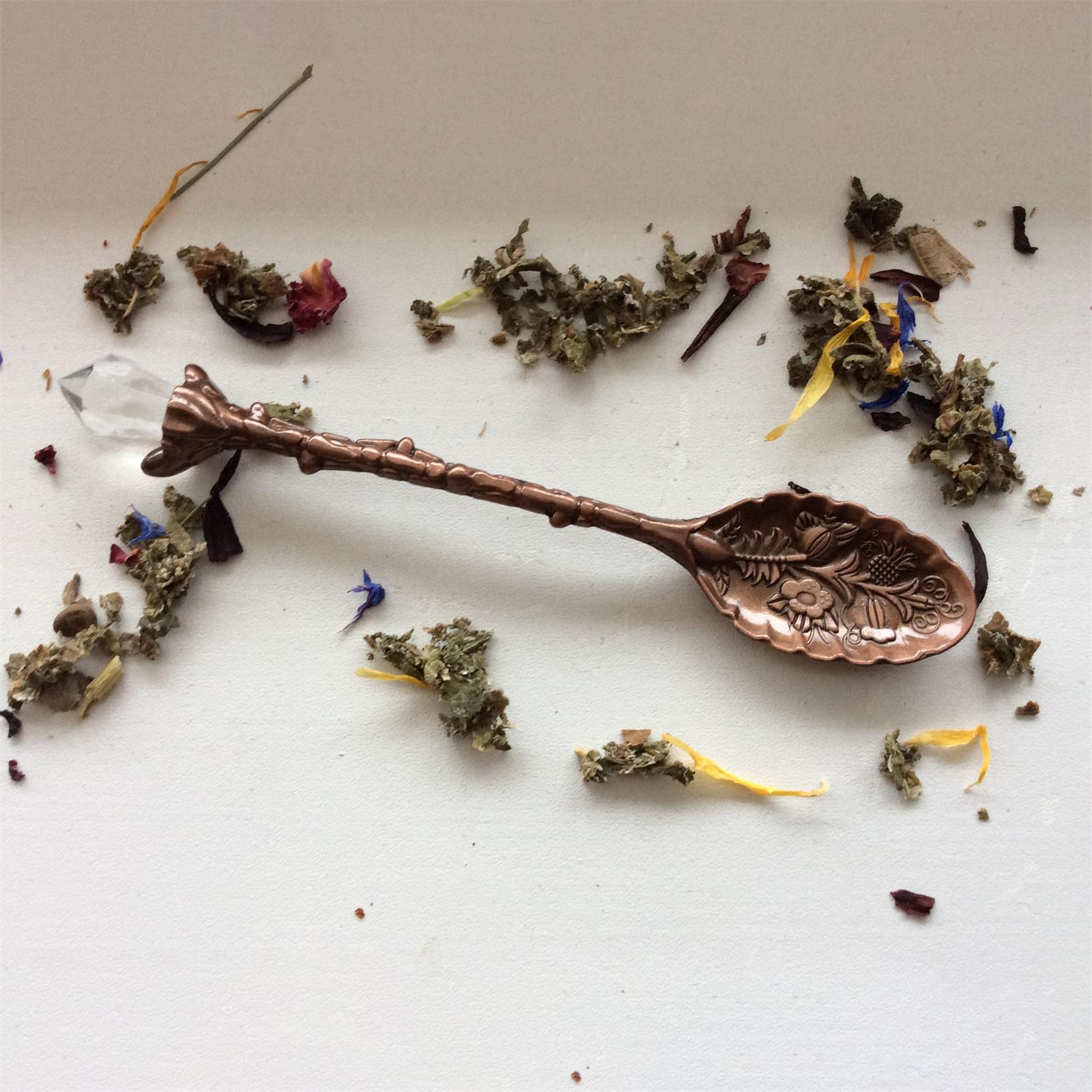 ✨Ornate Vintage Retro Crystal Tea Spoon🥄