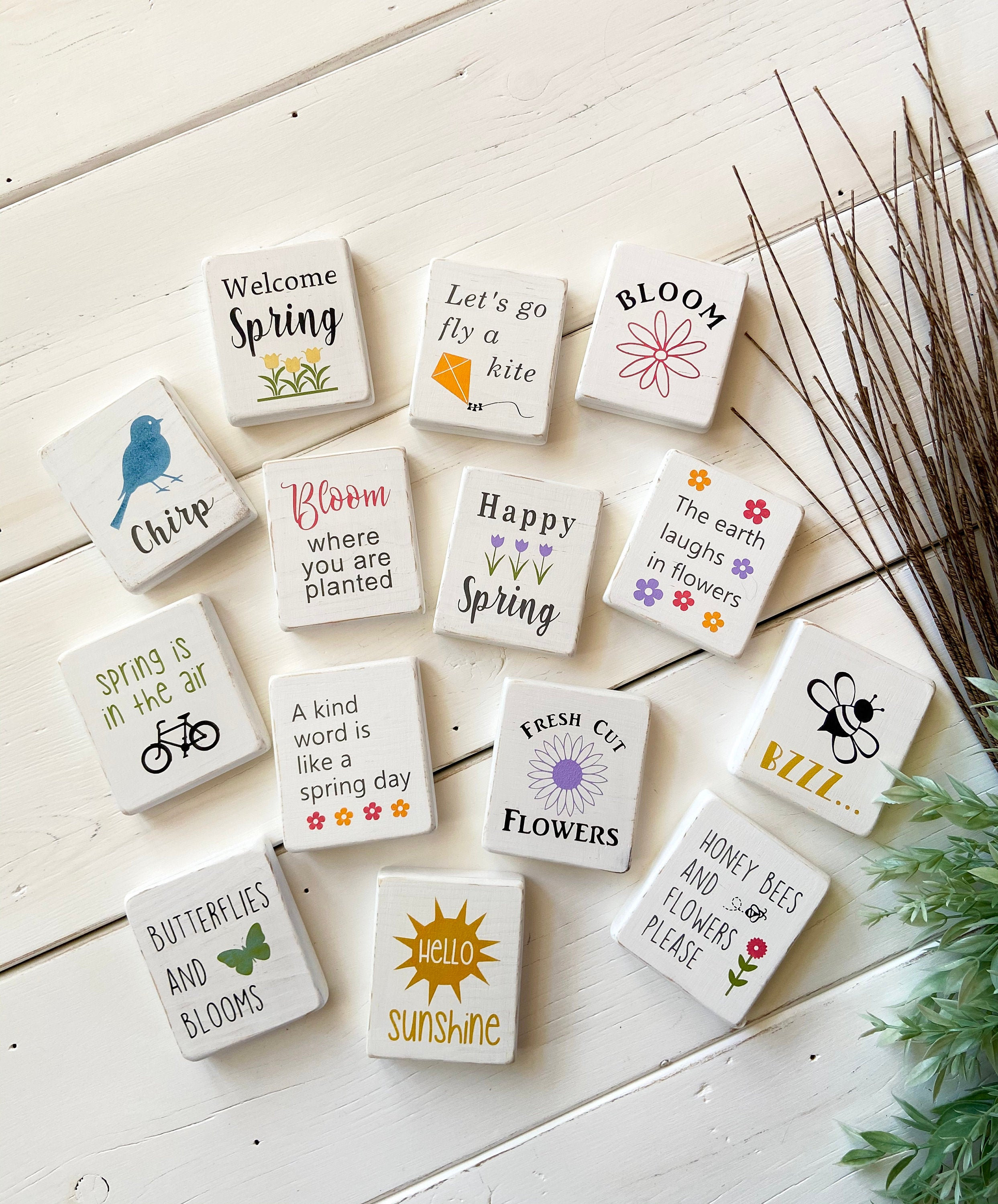 Spring mini wood signs