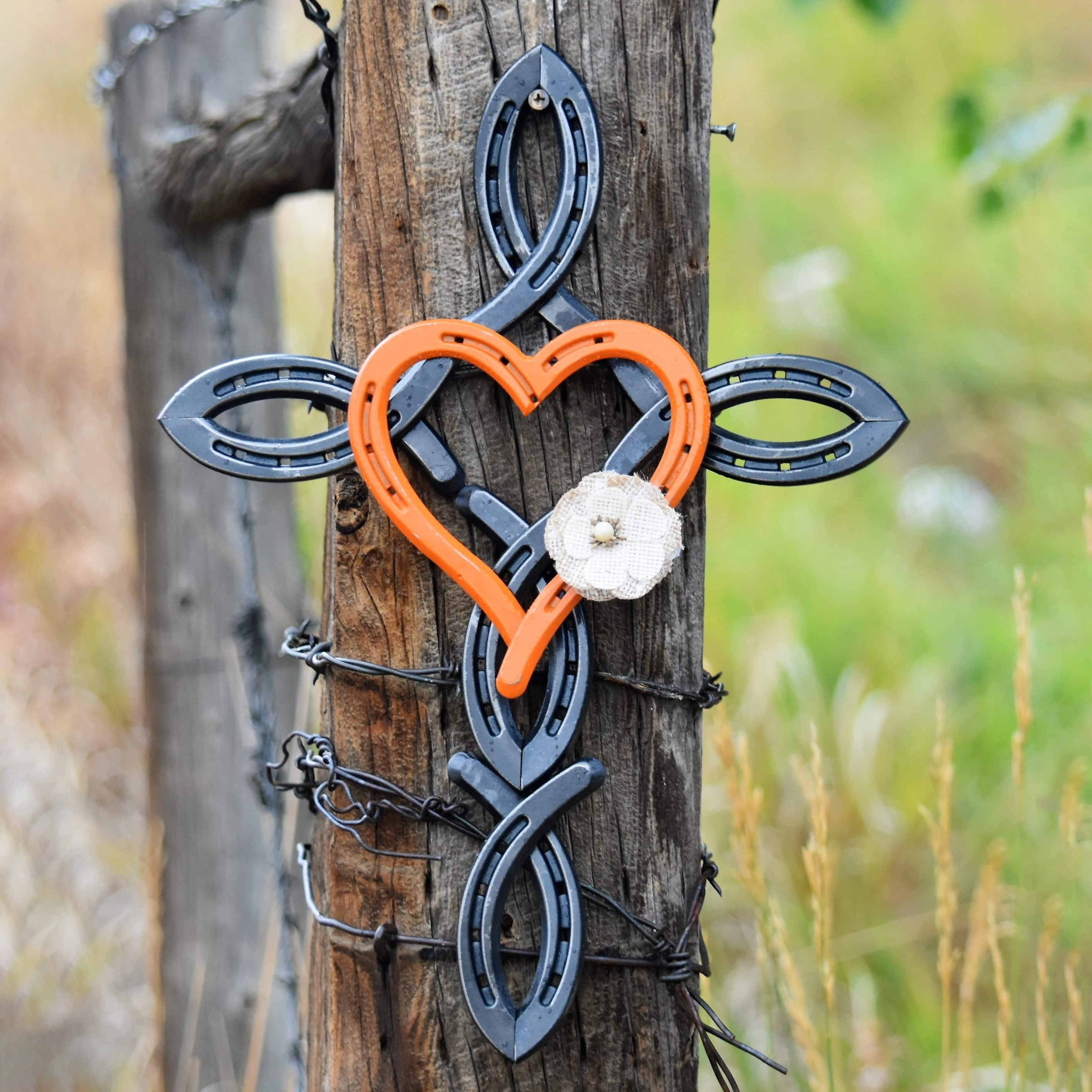 ❤️Natural Horseshoe Cross With Heart