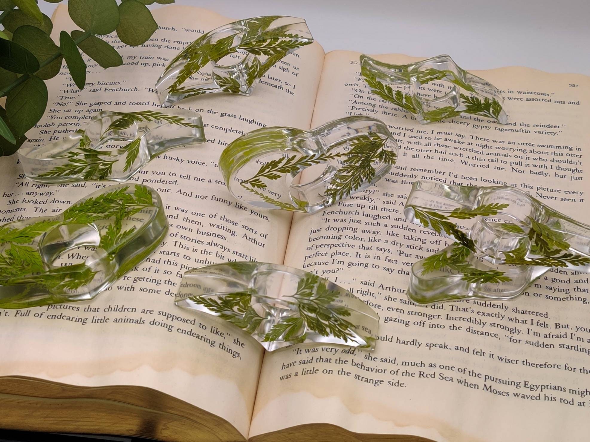 Pressed Plant Botanical Resin Book Page Holder