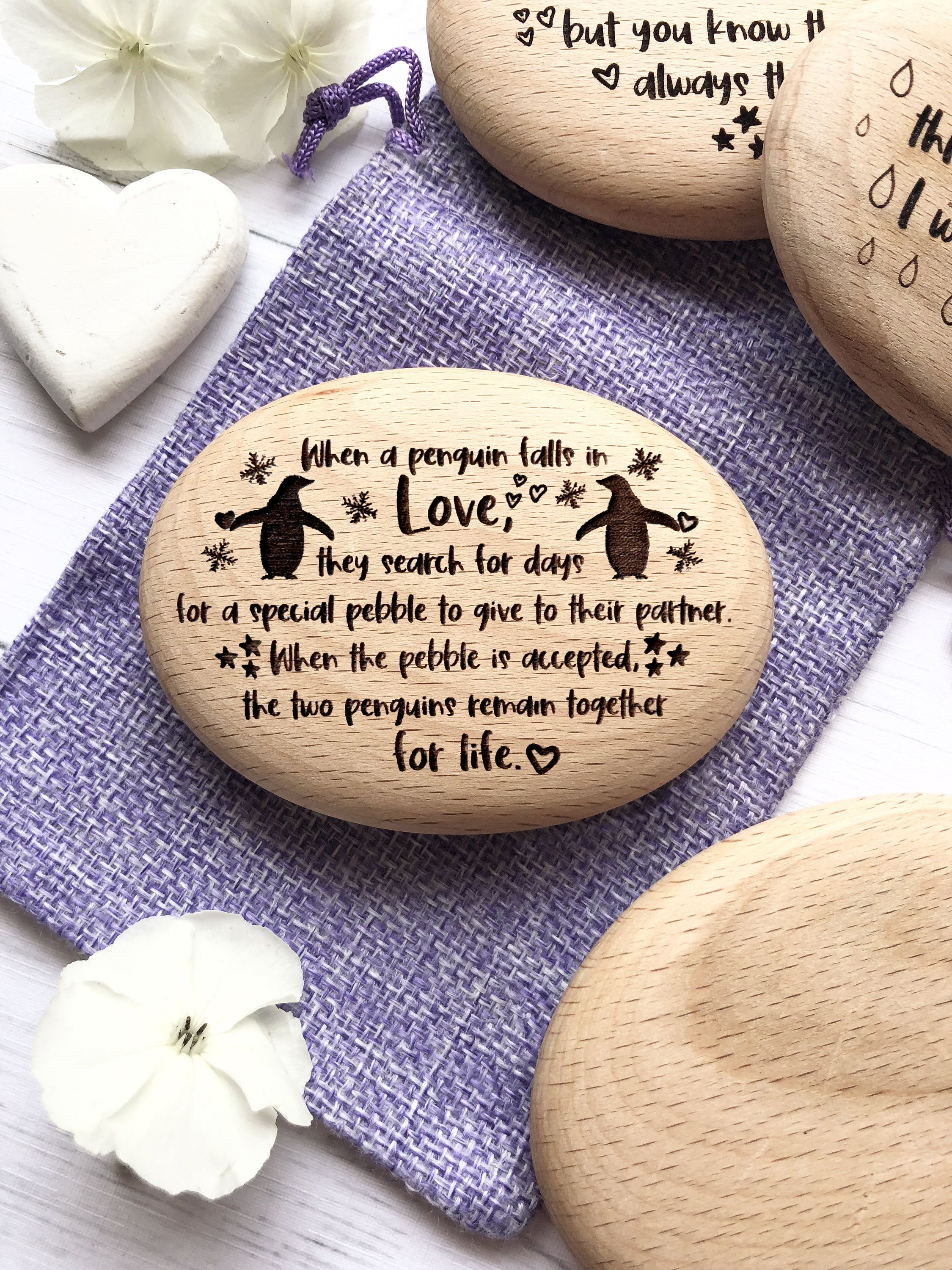 Love Gift-Penguin Pebble
