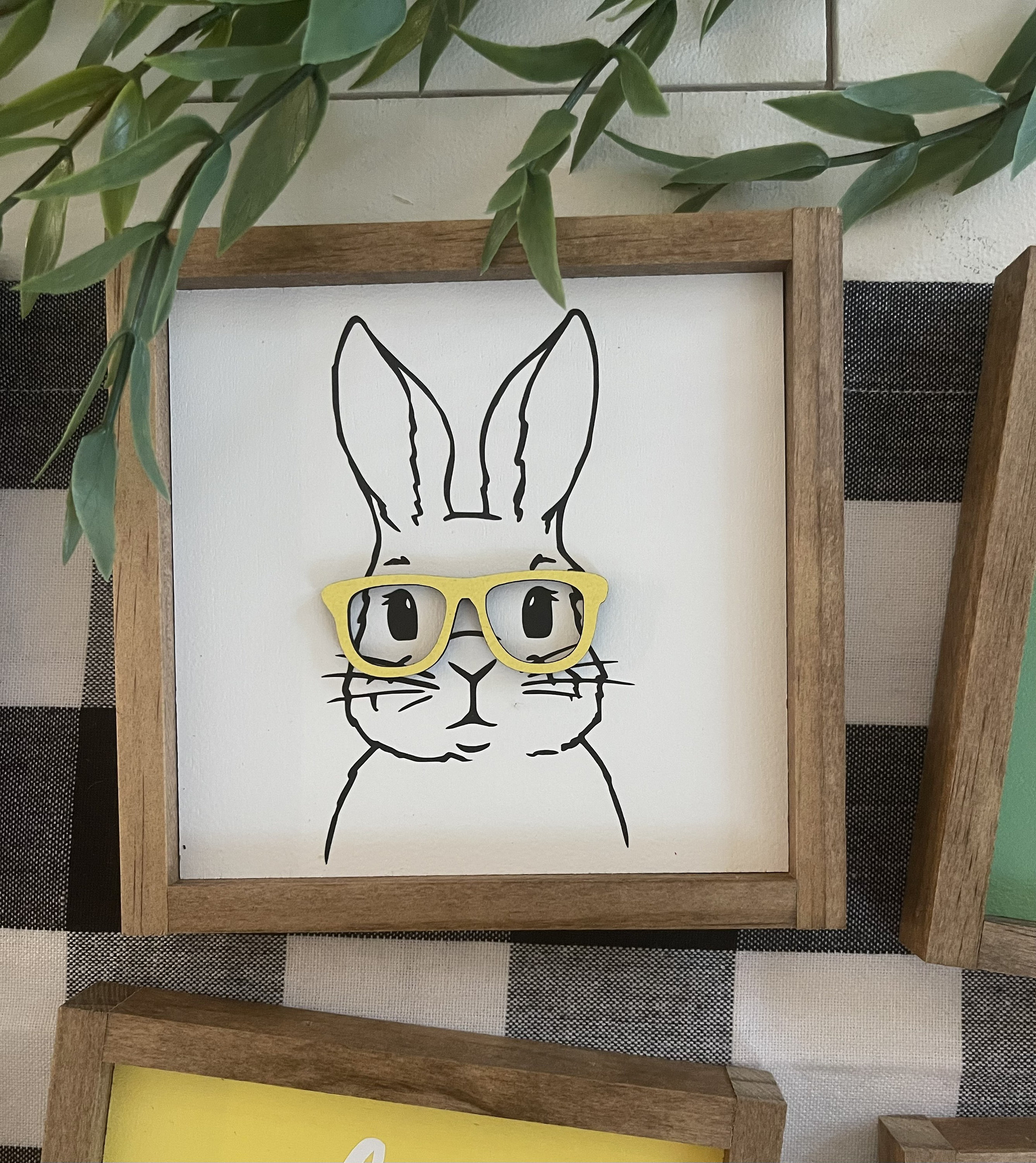 Easter wooden signs bunny with glasses 