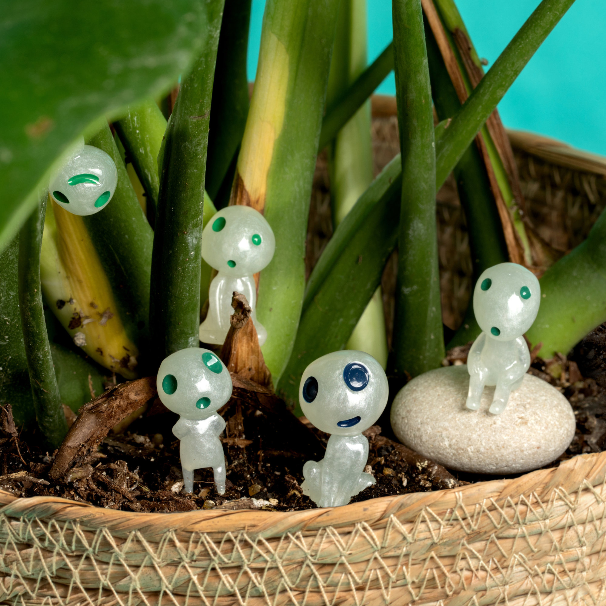 👻Cute Glow in the Dark Plant Accessory🌱