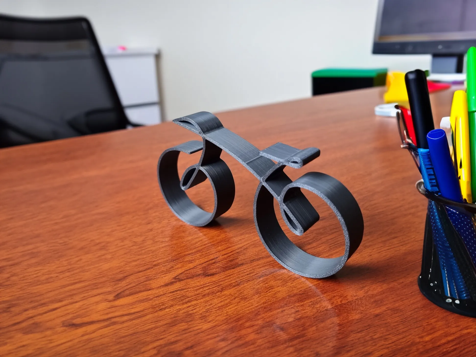 MINIMALISTIC BICYCLE SCULPTURE WIRE FRAMED STYLE