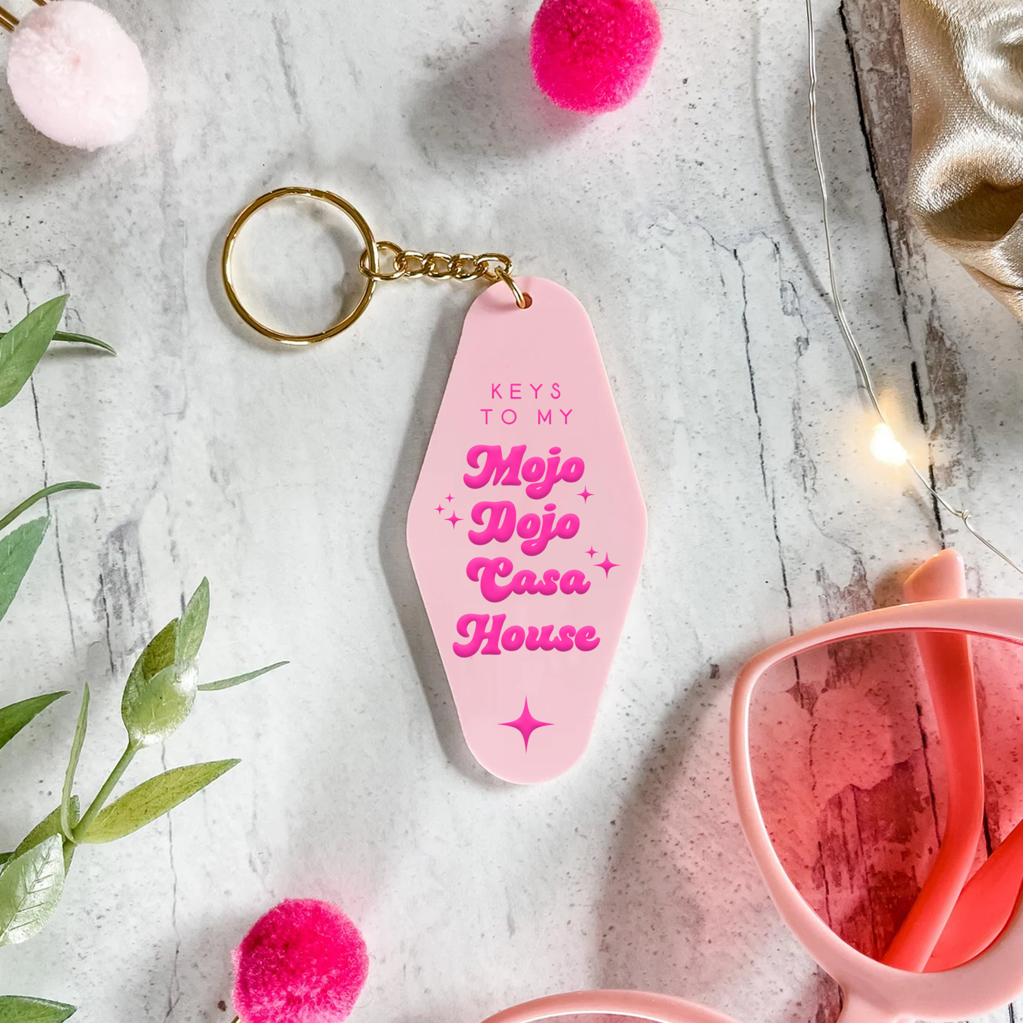 🎀Retro Funny Pink Keychain