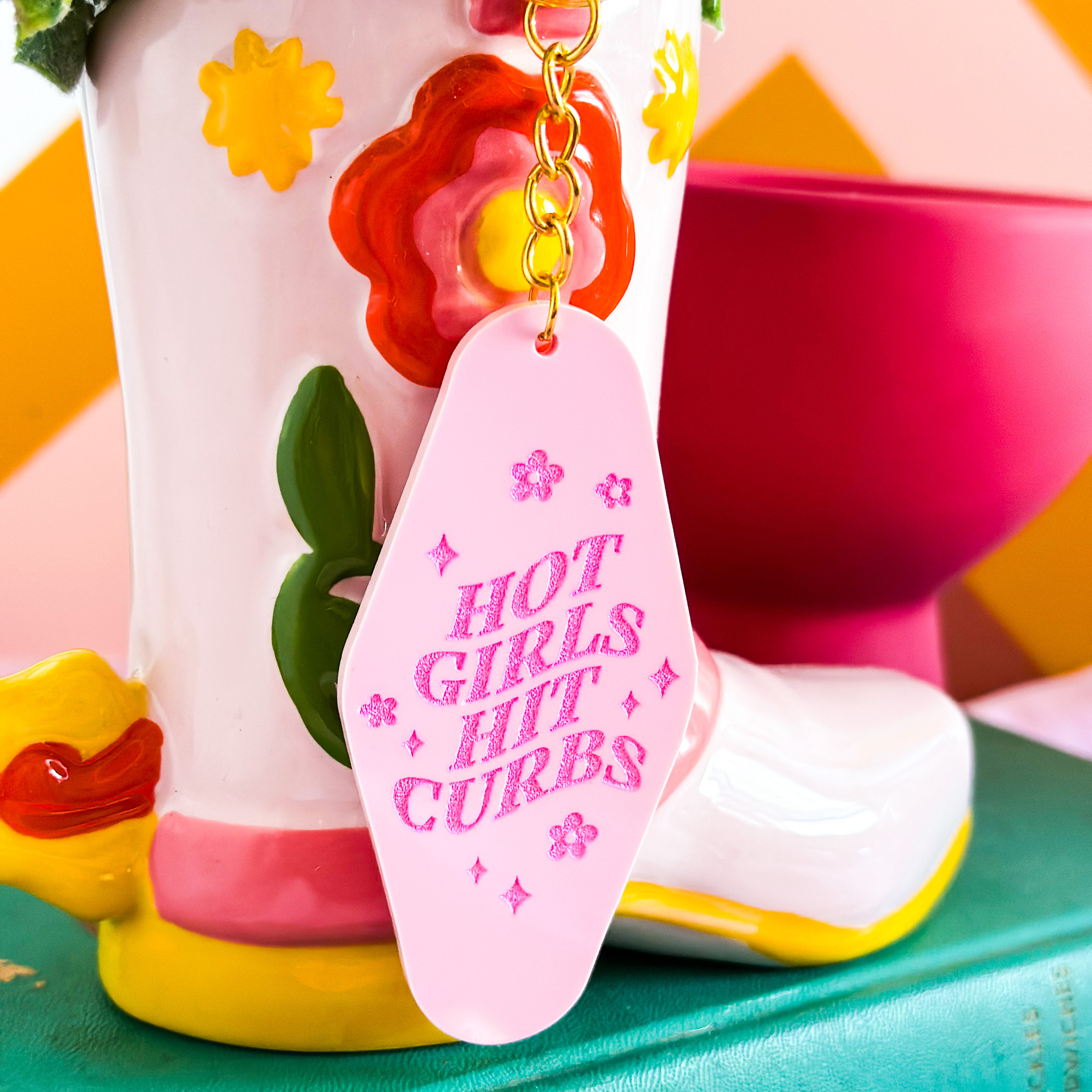 🎀Retro Funny Pink Keychain