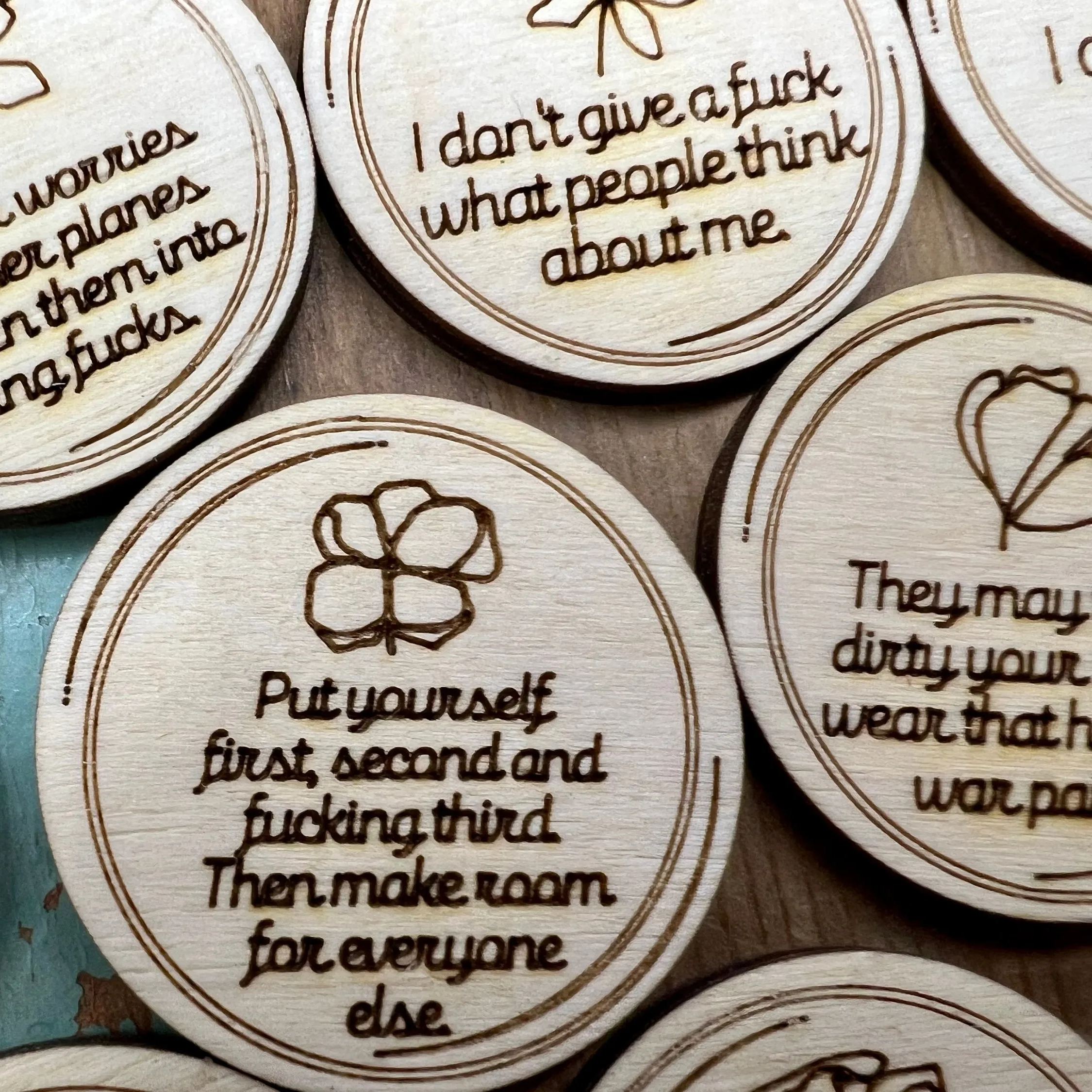 🙌Improper affirmation wooden sign【A set of 31 pieces】