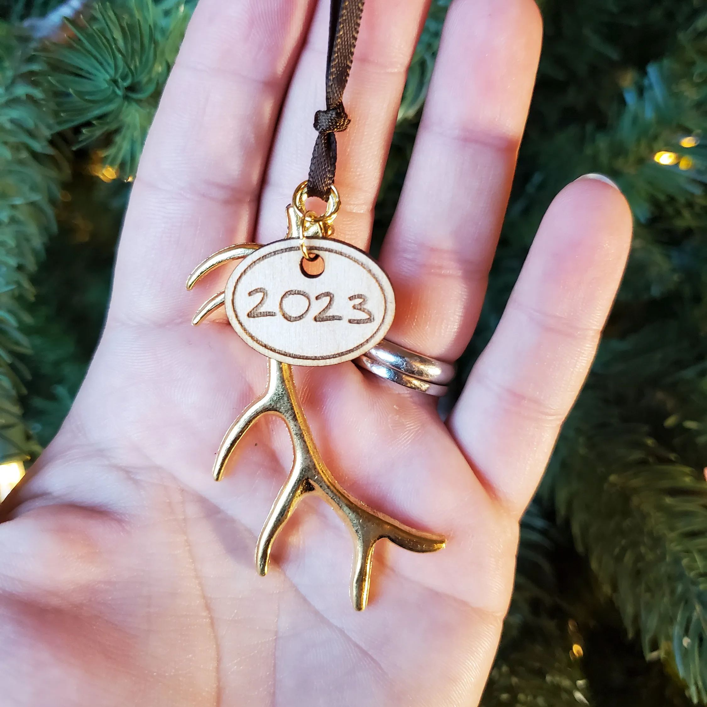 🦌2023 Hunting Christmas Tree Ornament