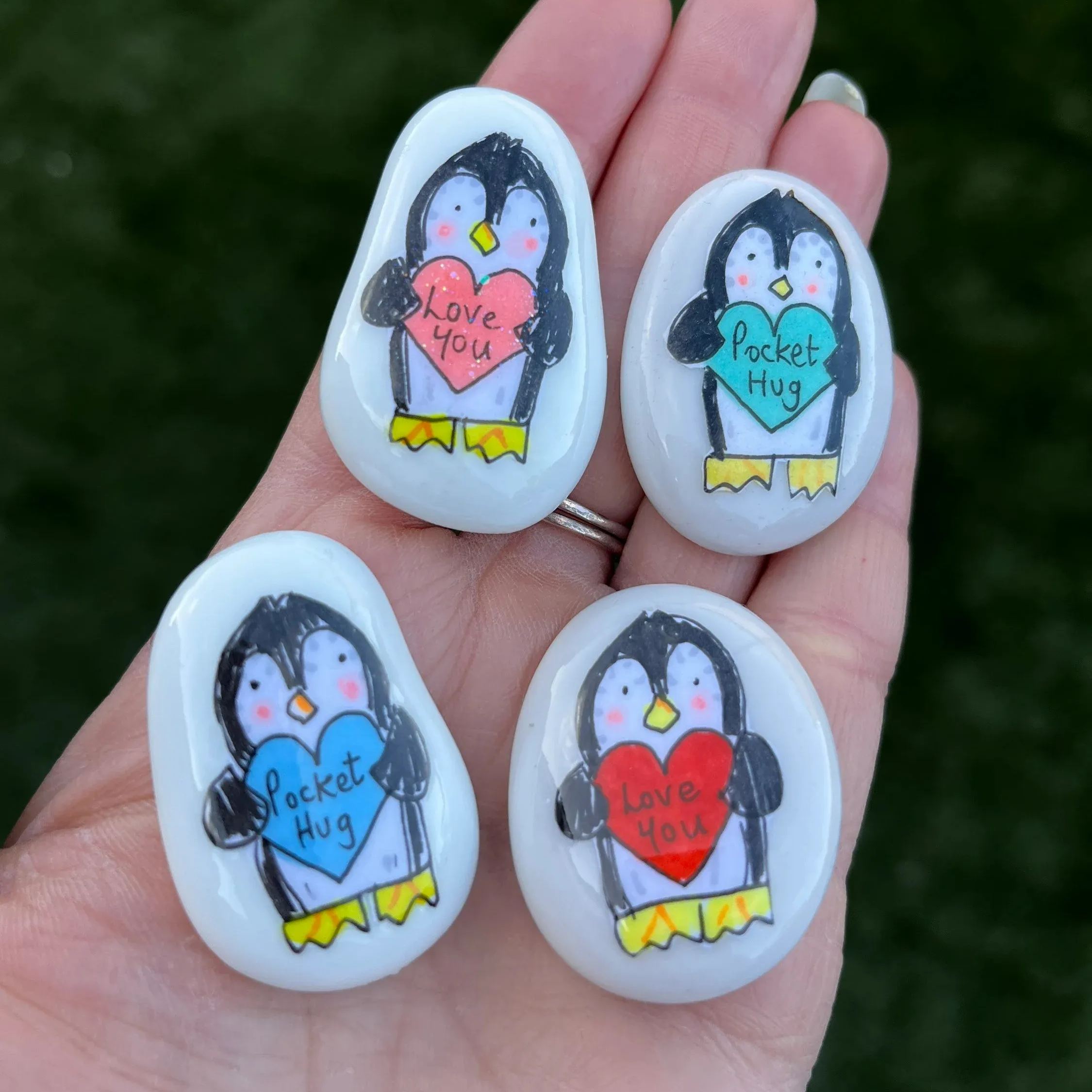 Penguin Pocket Hug Pebble