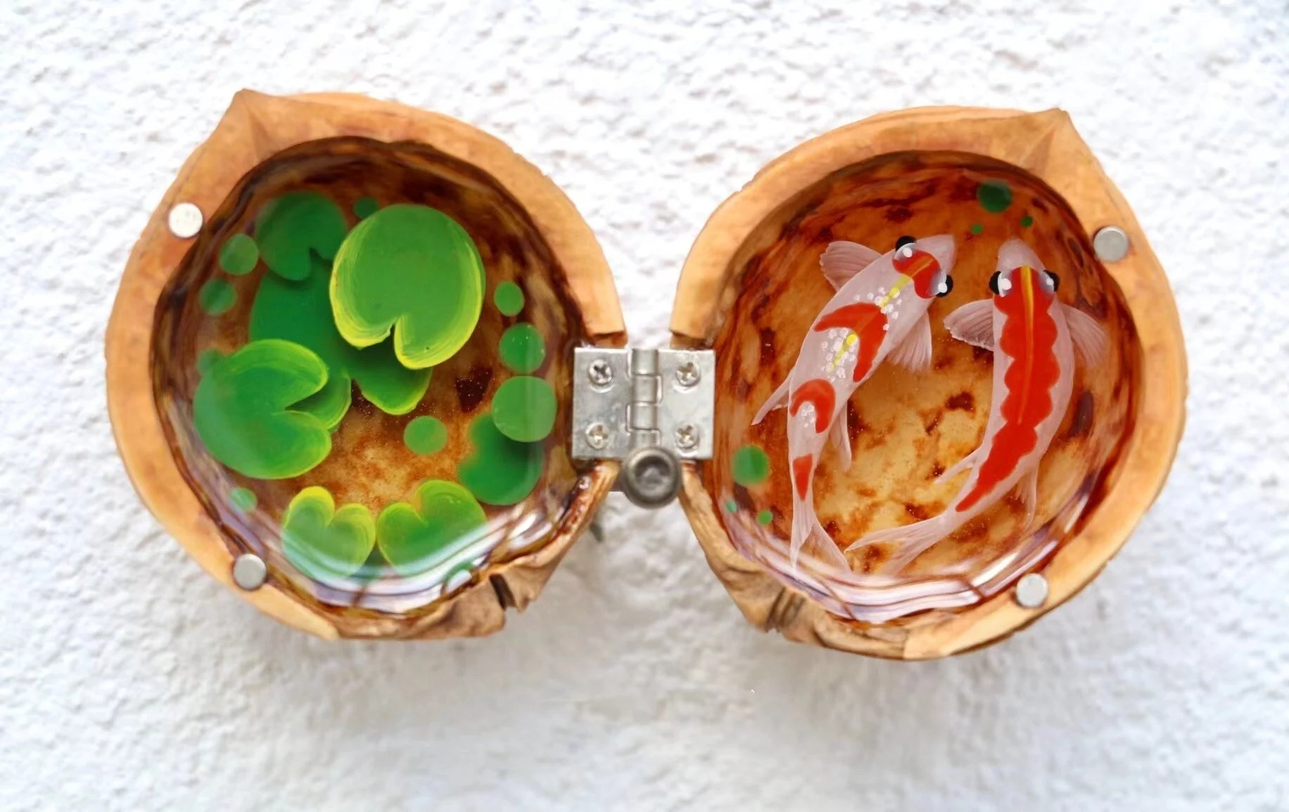 Handmade Mini Koi Fish Resin Painting In The Walnut Shell