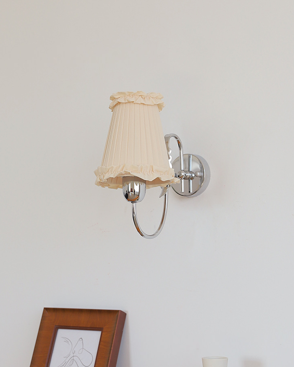 Pleated Ruffle Wall Sconce