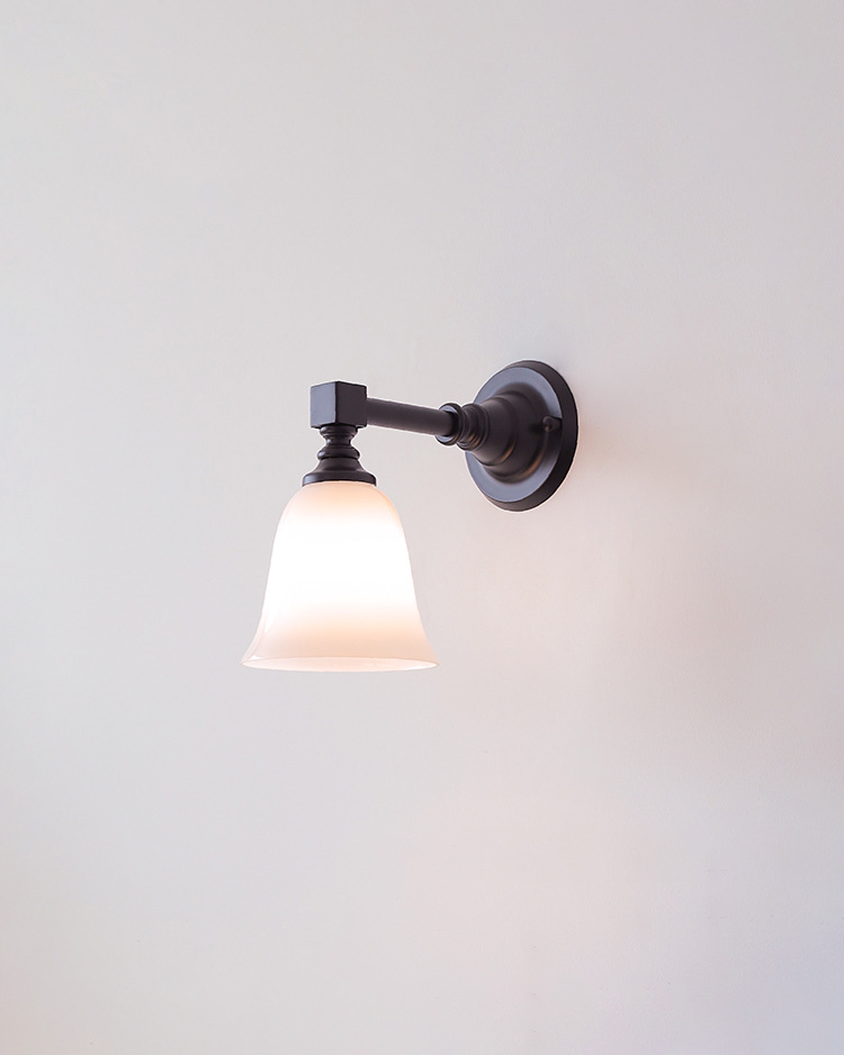 Aure Shade Wall Sconce