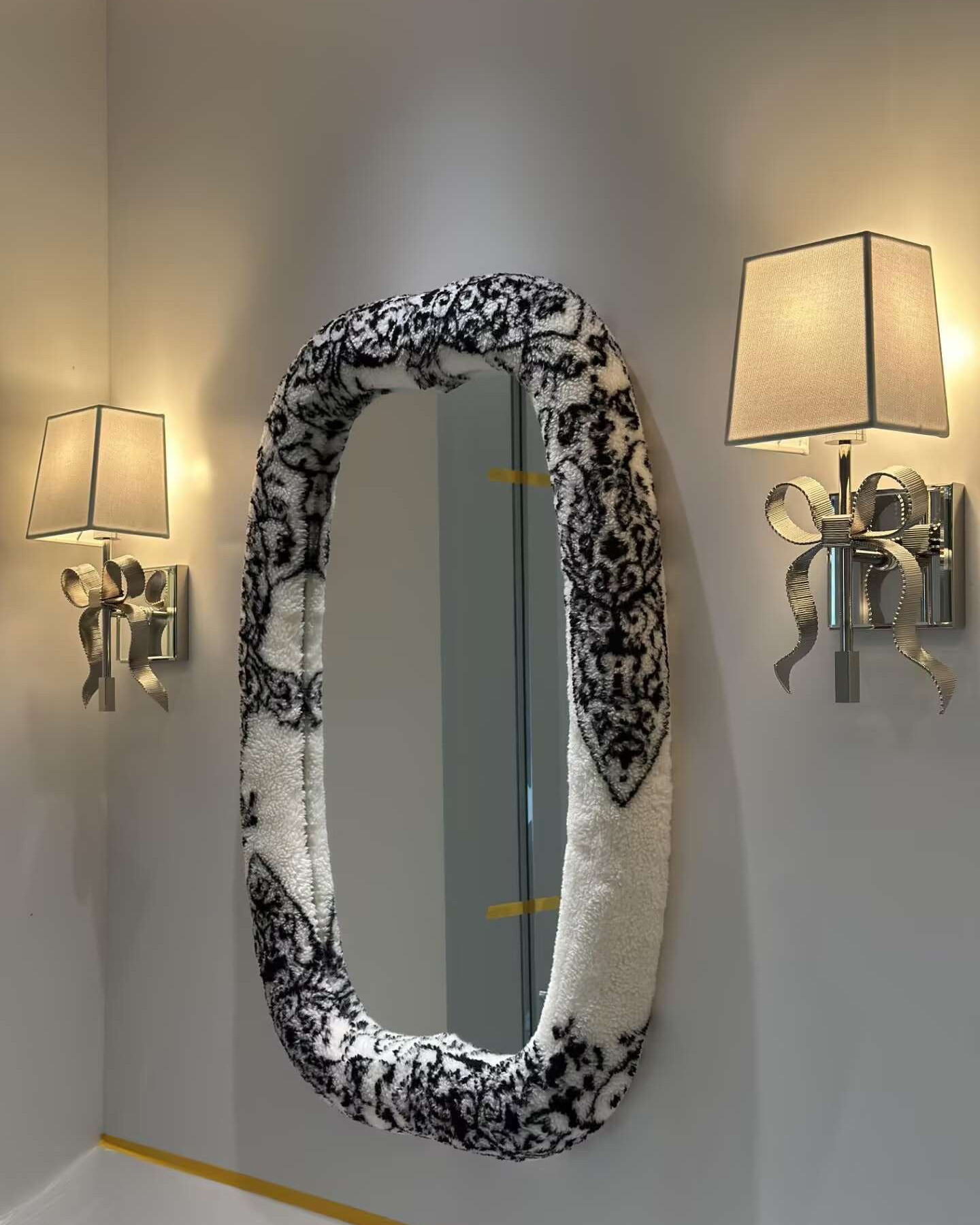 Keepsake Ribbon Wall Sconce