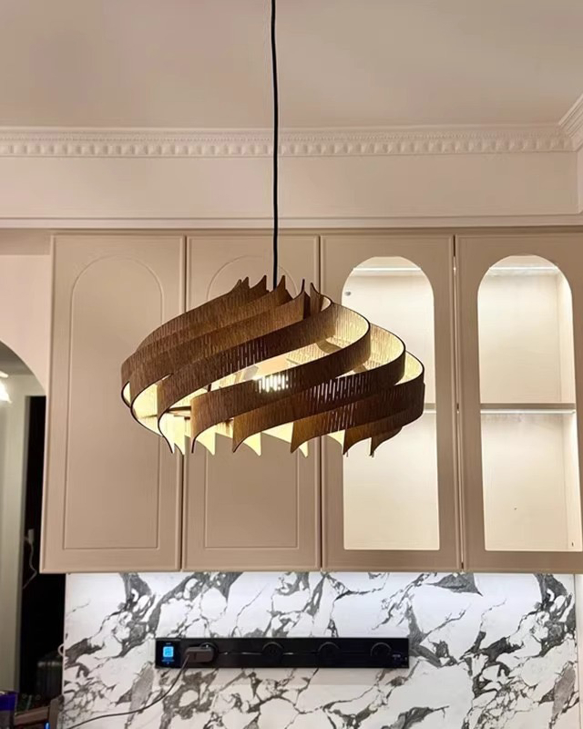 Neringa Wave Pendant Light