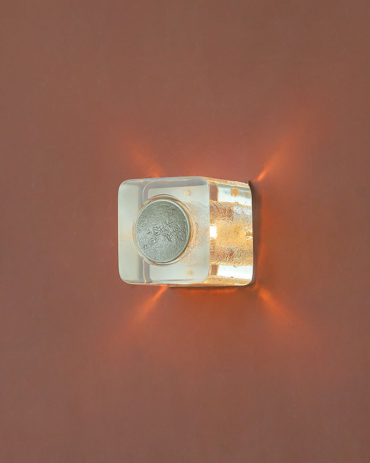 Glimmering Aurum Wall Light