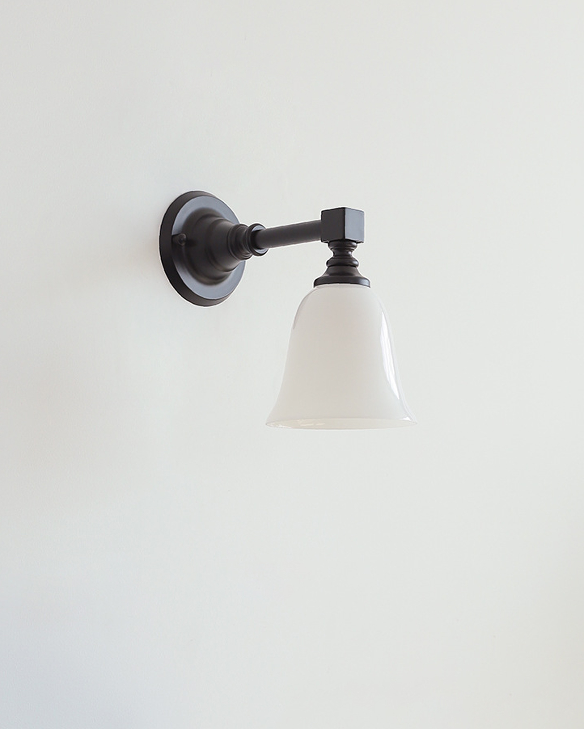 Aure Shade Wall Sconce