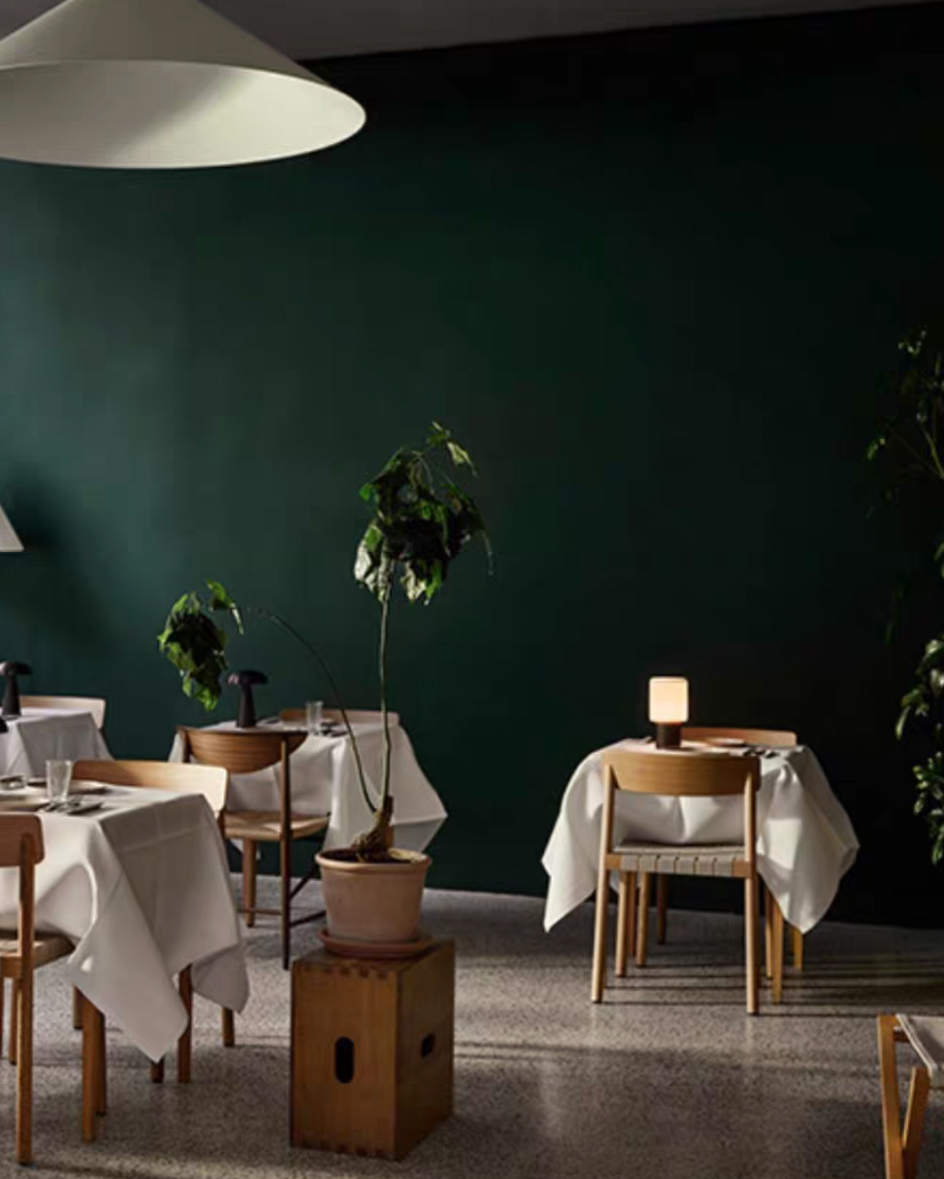 Manhattan Table Lamp