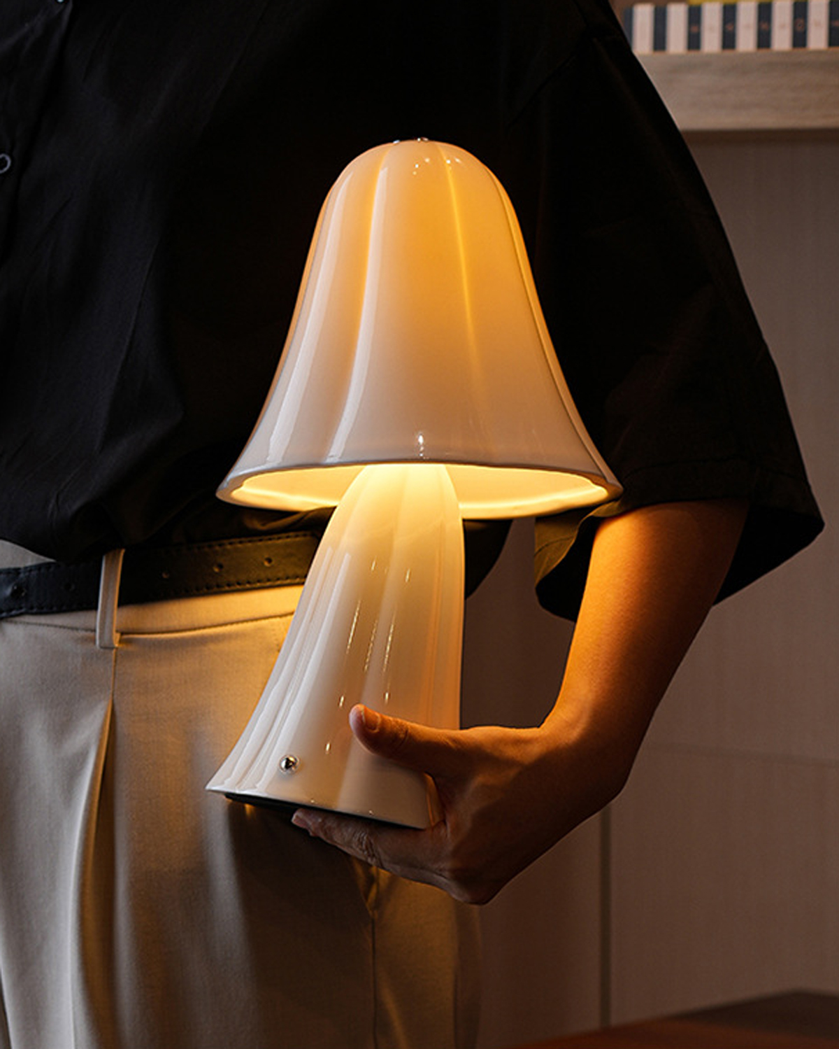 Luma Bud Ceramic Table Lamp