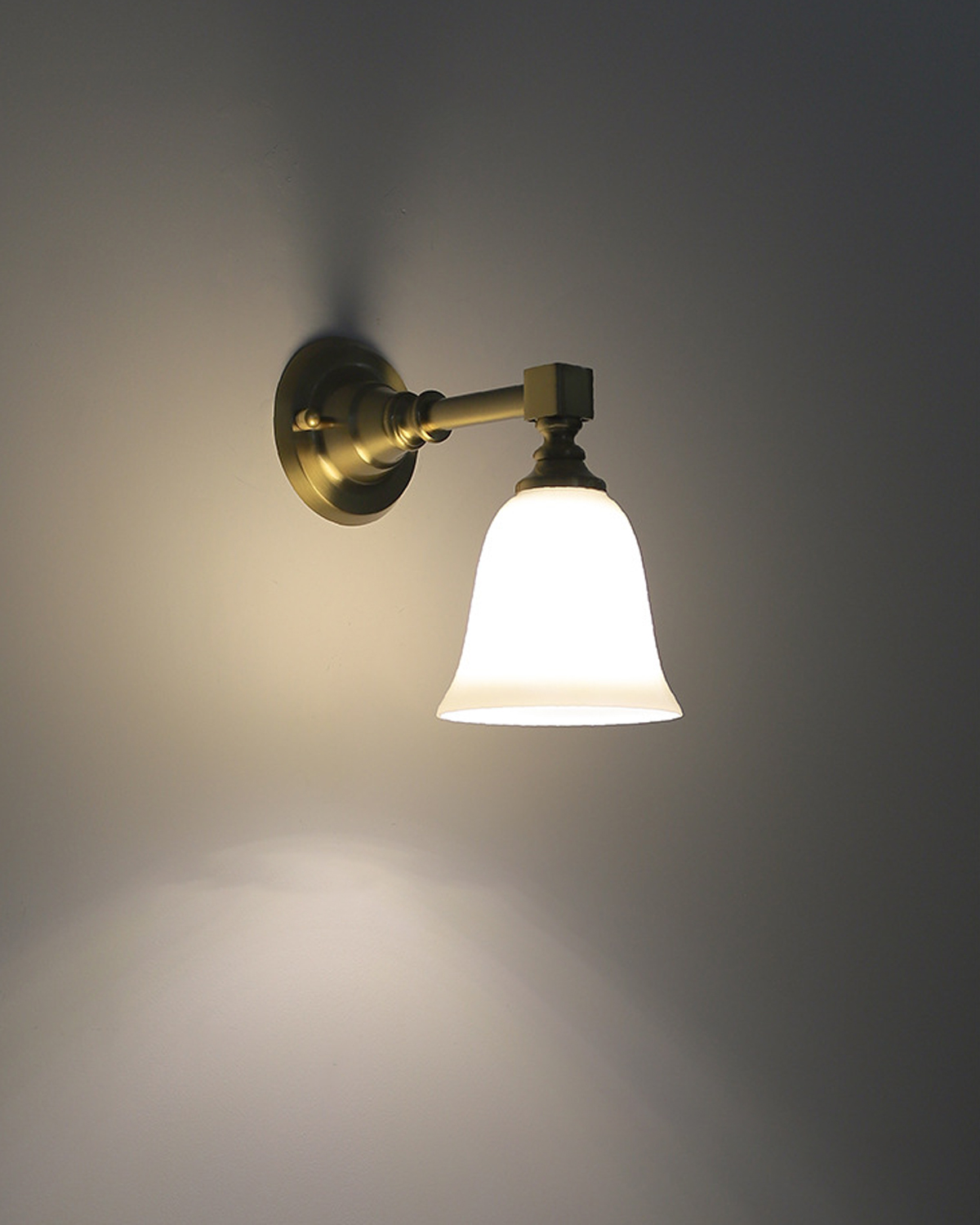 Aure Shade Wall Sconce