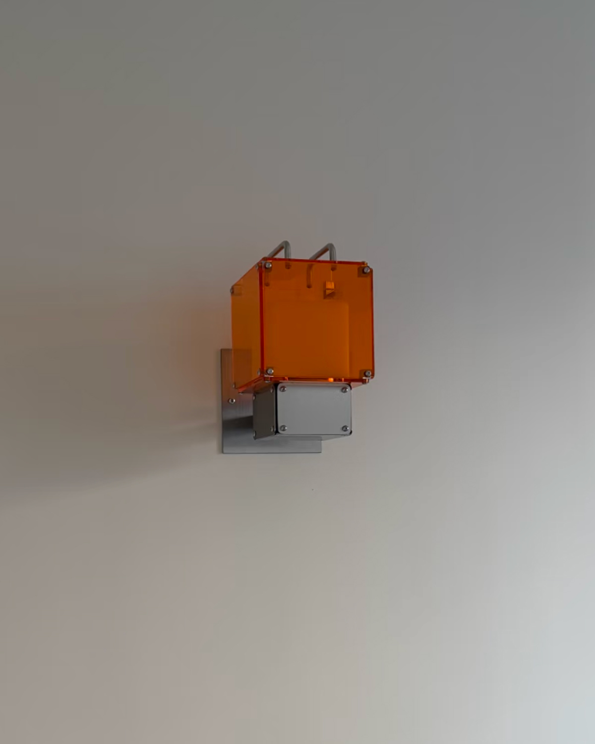 Amber Core Wall Lamp